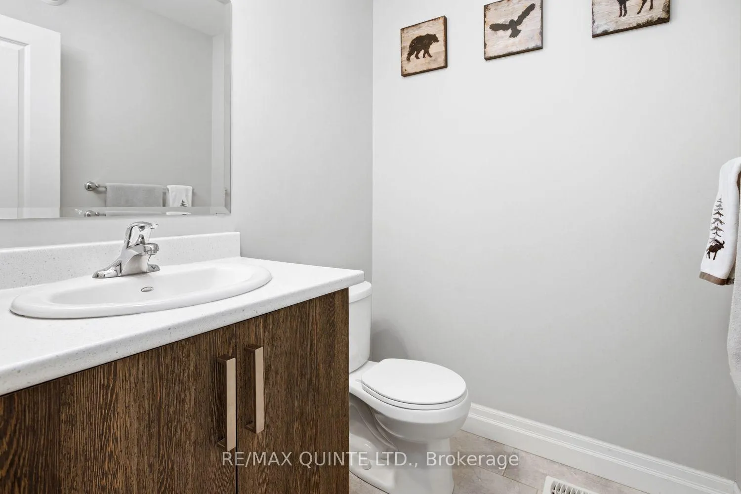 Photo 19 of 71 Aspen Drive, Quinte West, Murray Ward — HOMEH