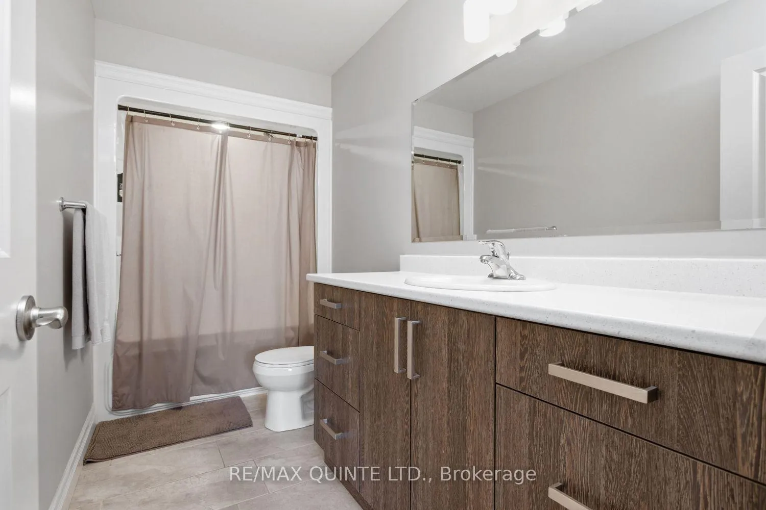 Photo 23 of 71 Aspen Drive, Quinte West, Murray Ward — HOMEH