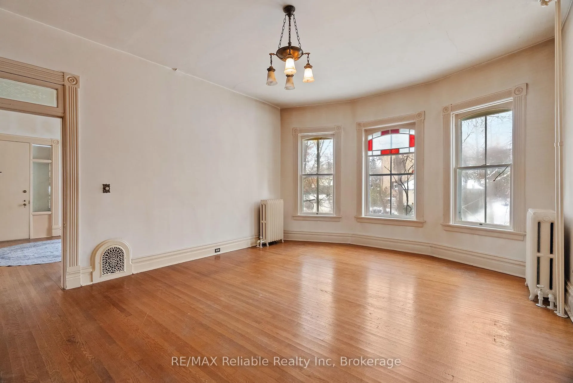 Photo 17 of 101 Centre Street, Huron East, Seaforth — HOMEH