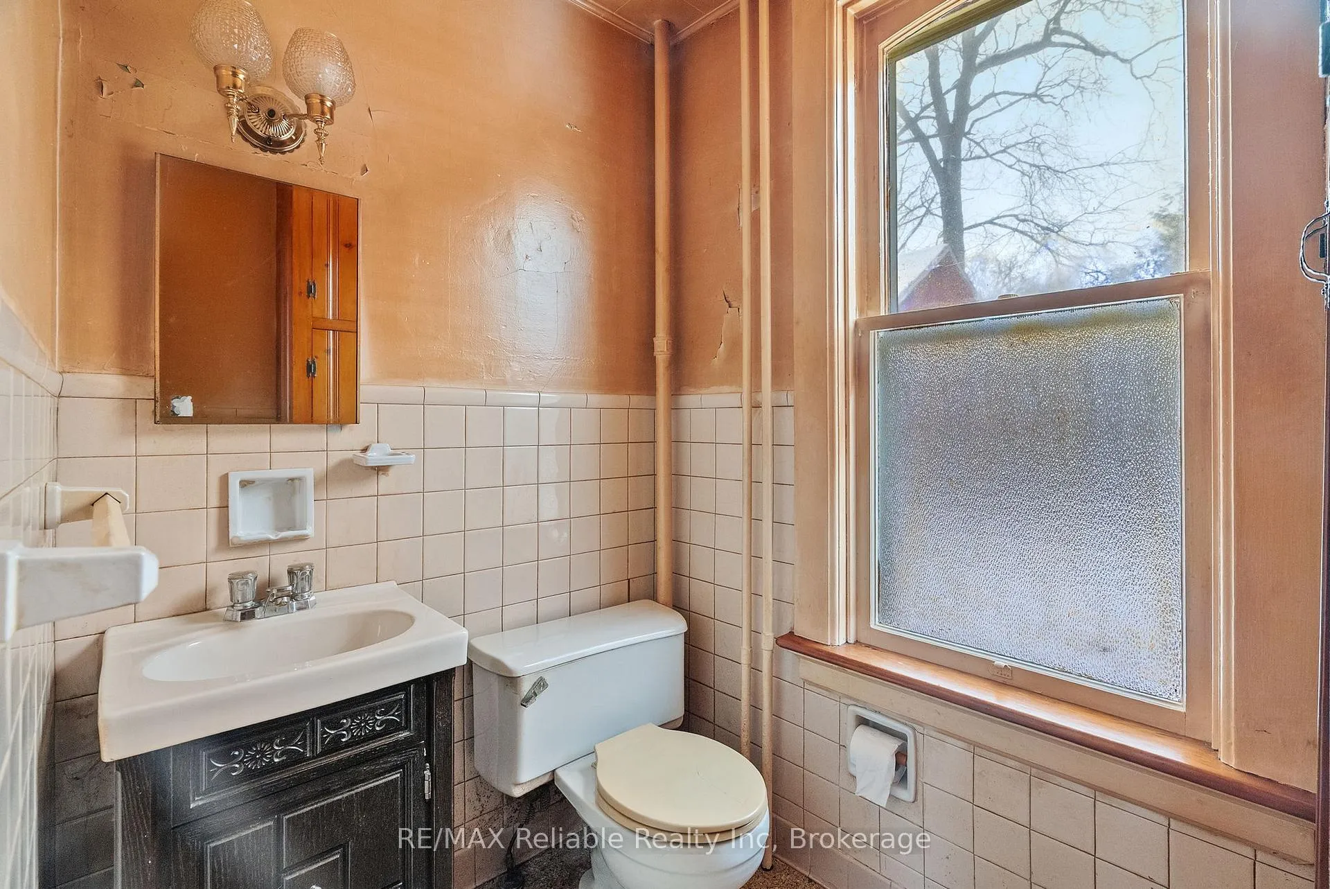 Photo 21 of 101 Centre Street, Huron East, Seaforth — HOMEH