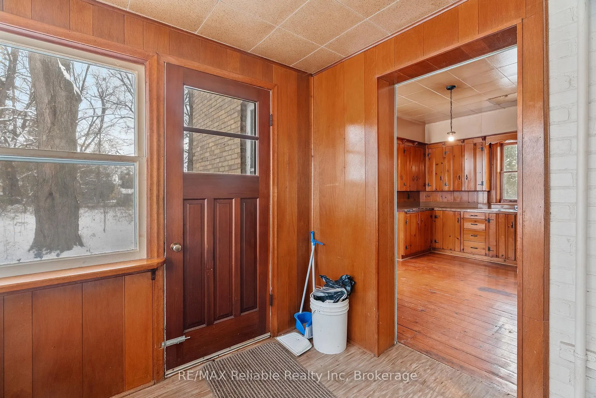 Photo 23 of 101 Centre Street, Huron East, Seaforth — HOMEH