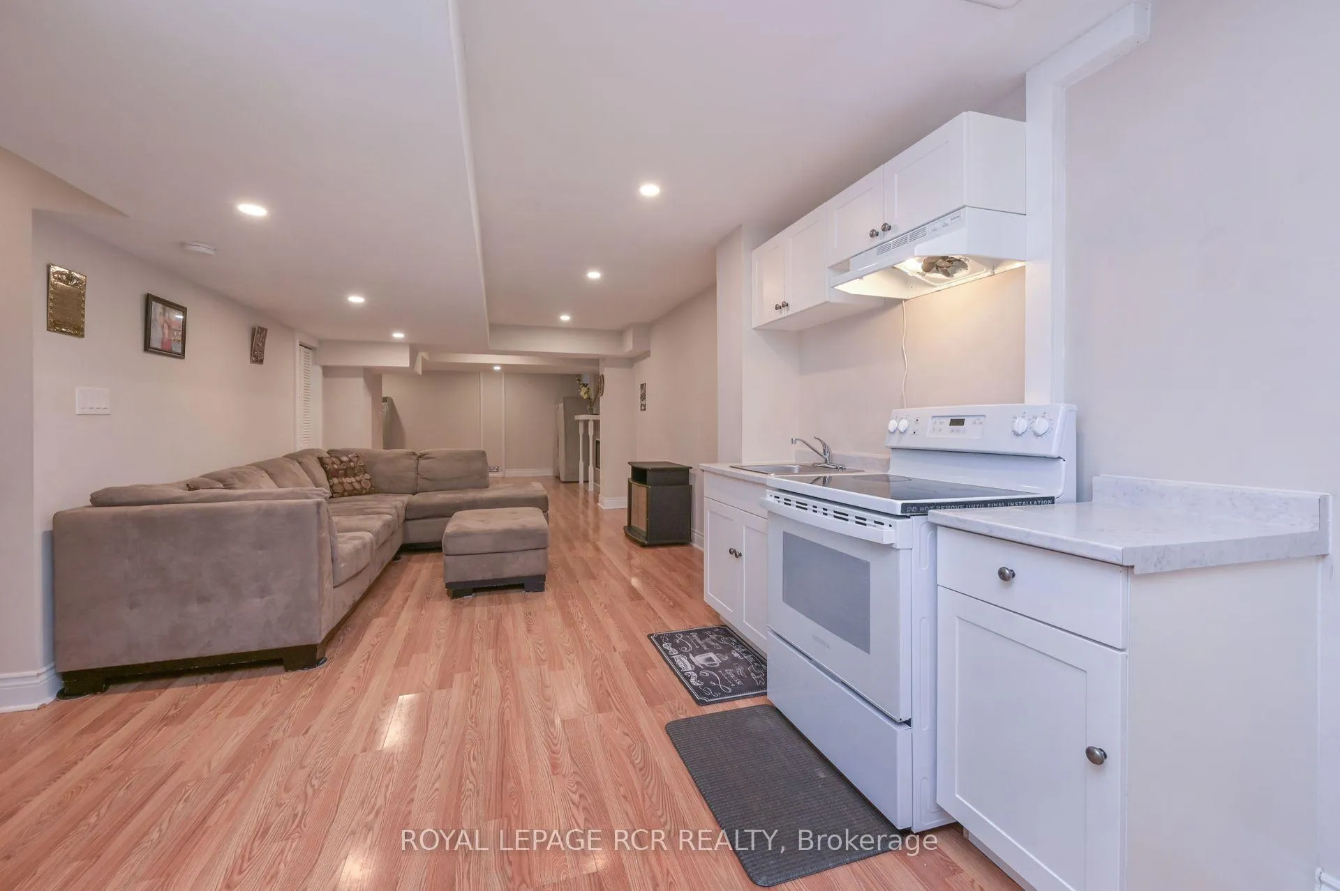 Photo 3 of Unit lower, 62 Ferris Lane, New Tecumseth, Alliston — HOMEH