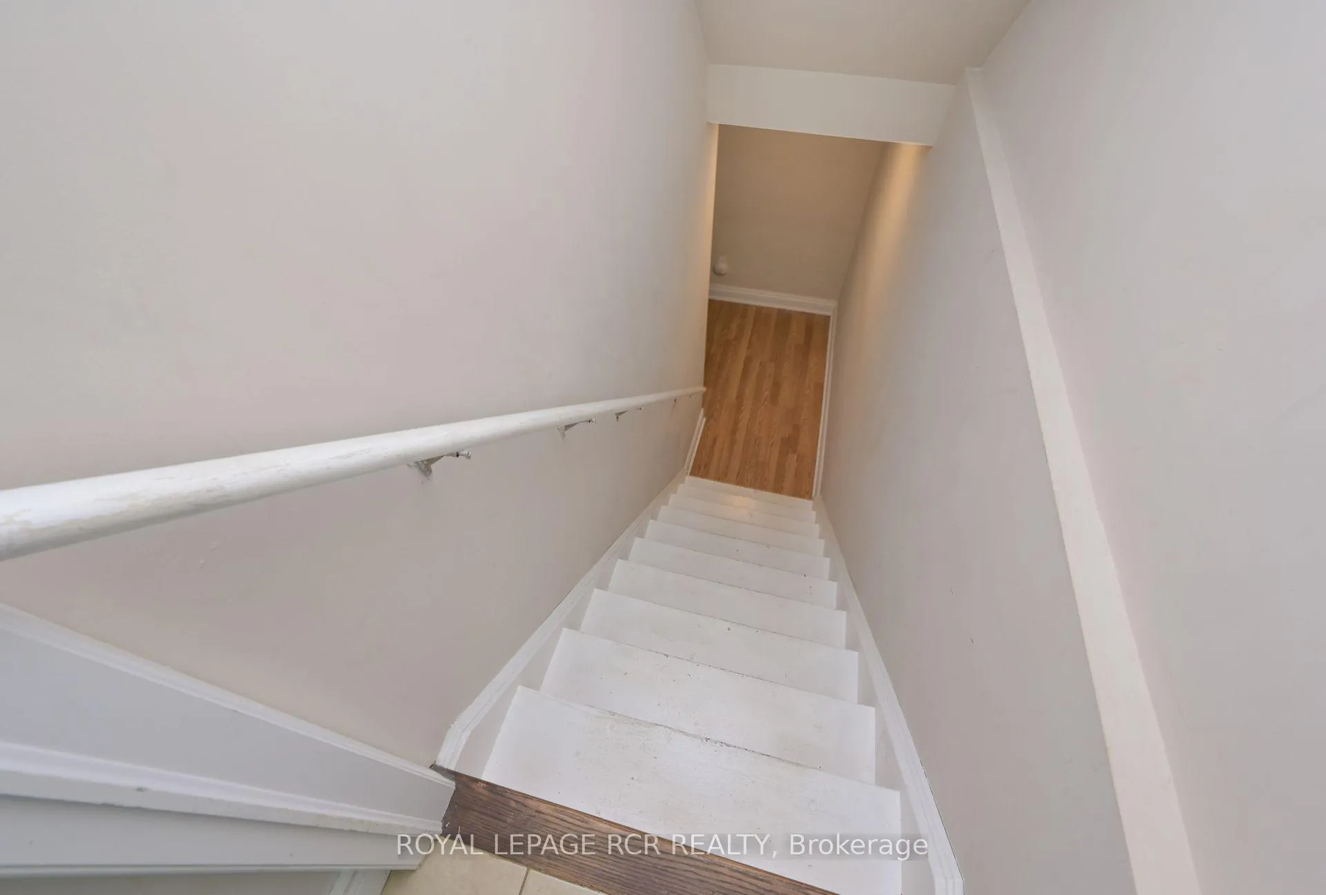 Photo 12 of Unit lower, 62 Ferris Lane, New Tecumseth, Alliston — HOMEH