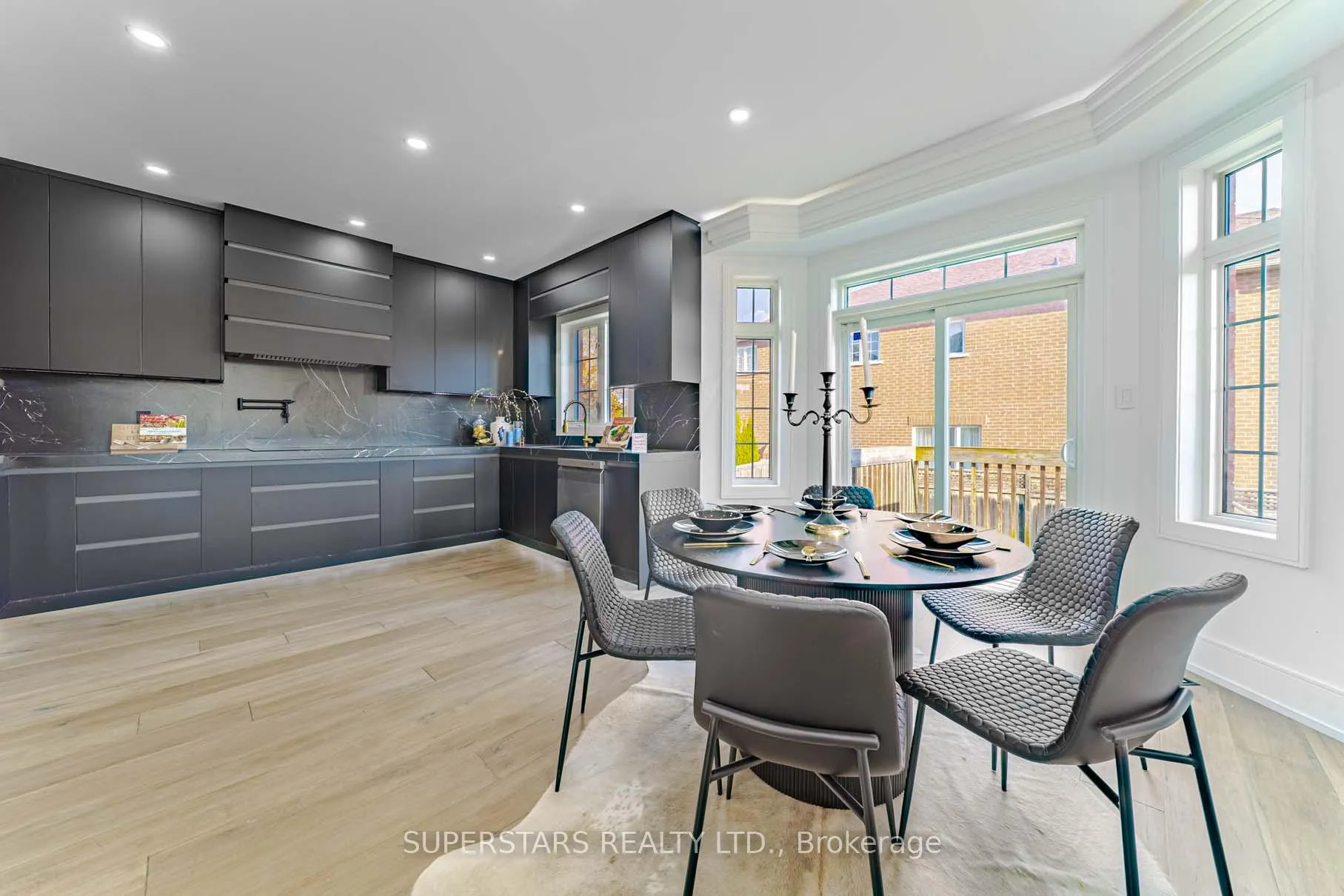 Photo 11 of 113 Riverwalk Drive, Markham, Box Grove — HOMEH