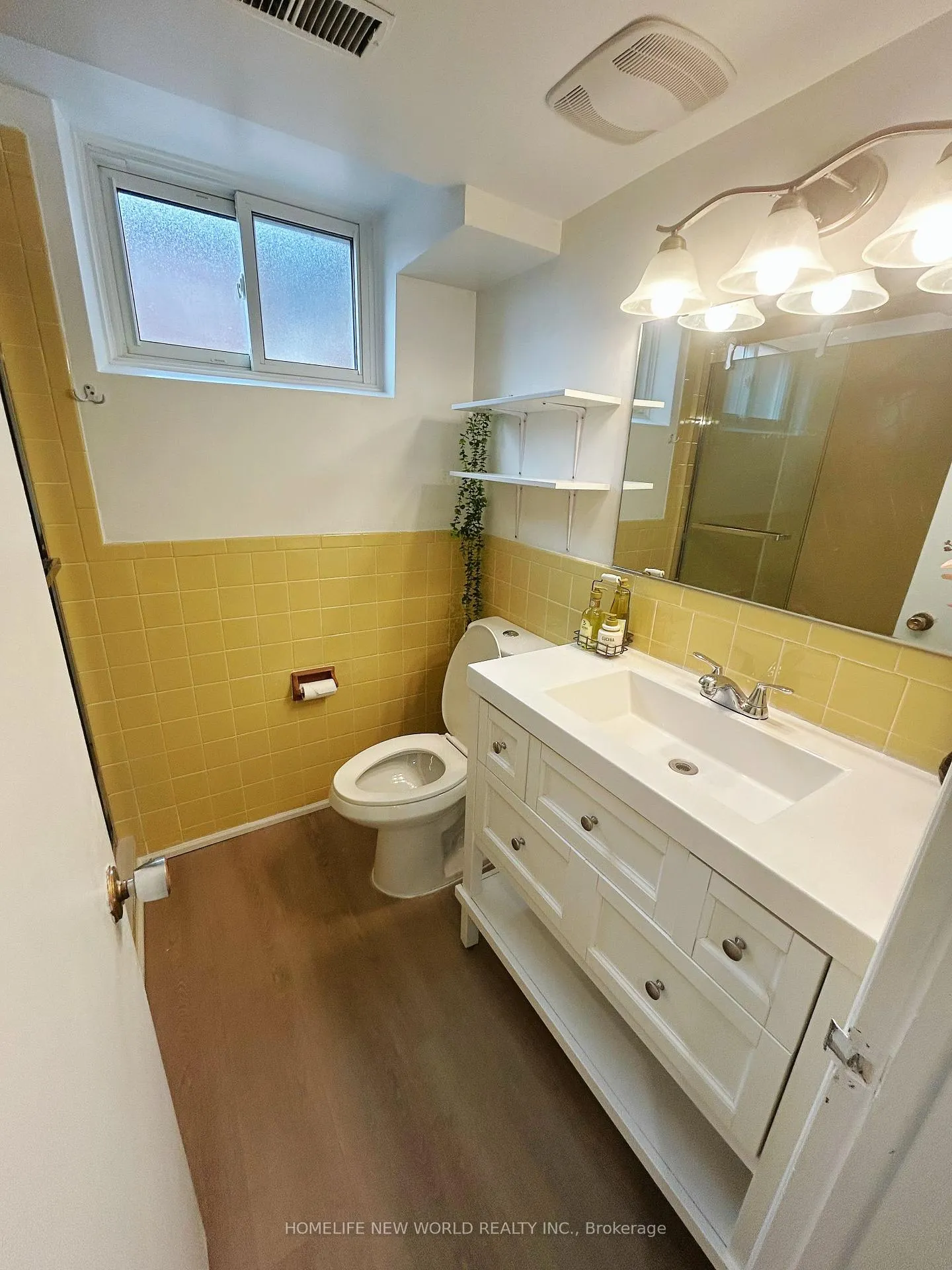 Photo 7 of Unit Basement, 173 Old Sheppard Avenue, North York, Pleasant View — HOMEH