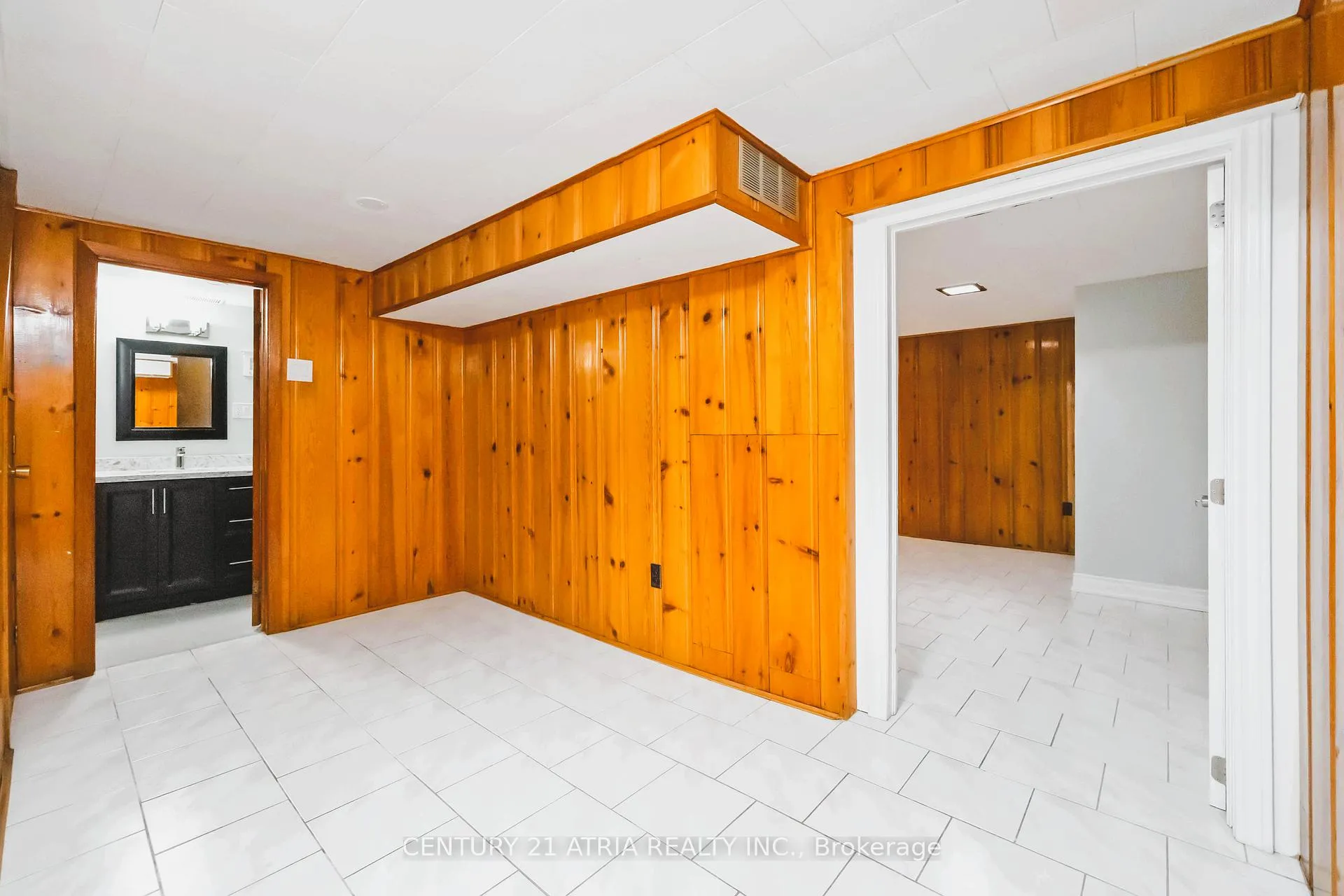 Photo 11 of 60 Council Crescent, North York, York University Heights — HOMEH