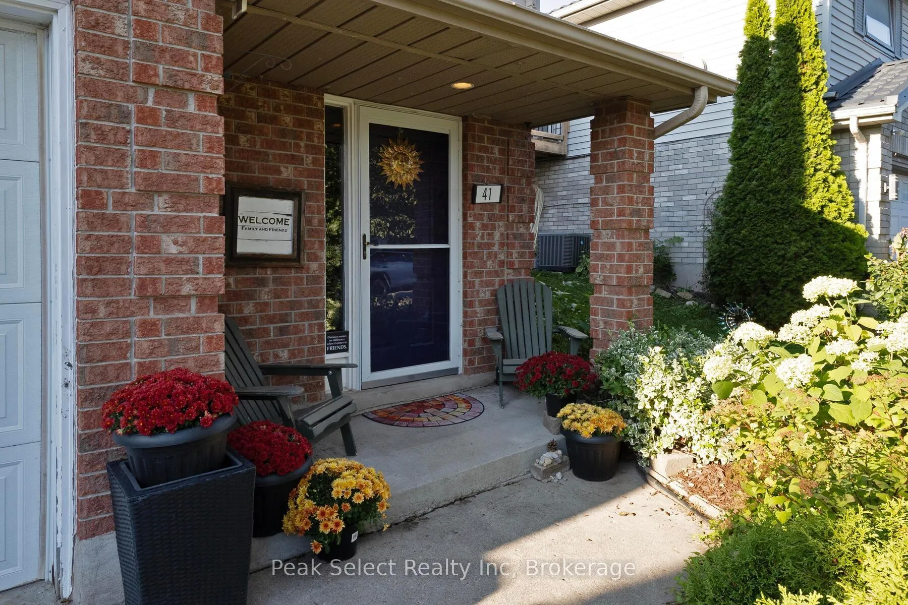 Photo 3 of 41 Southvale Road, St. Marys — HOMEH