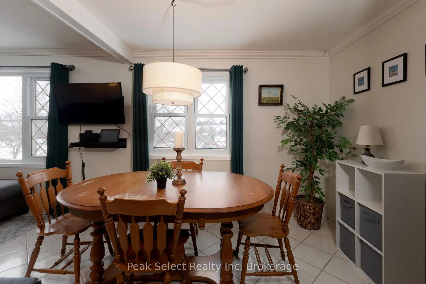 Photo 18 of 41 Southvale Road, St. Marys — HOMEH