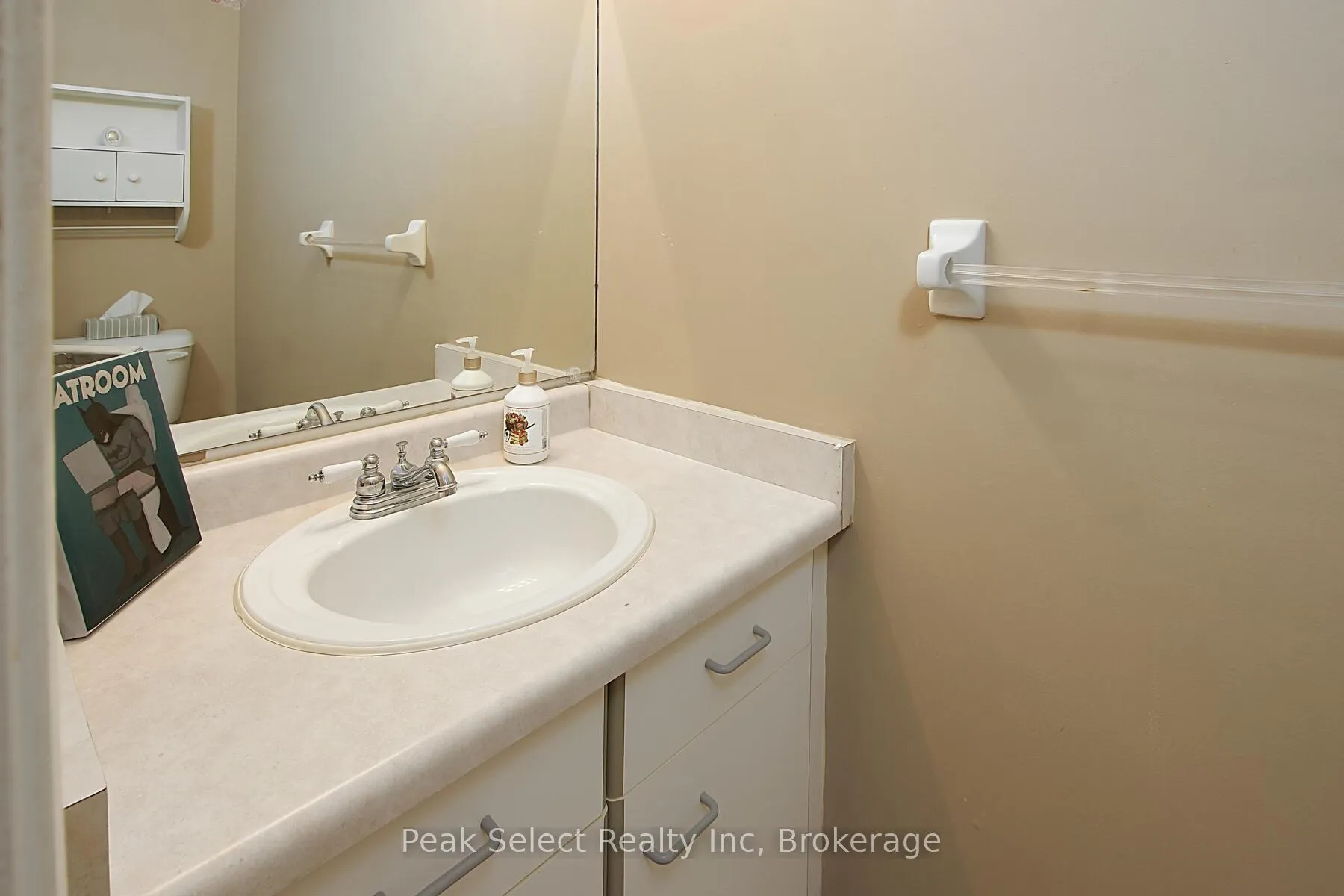 Photo 31 of 41 Southvale Road, St. Marys — HOMEH