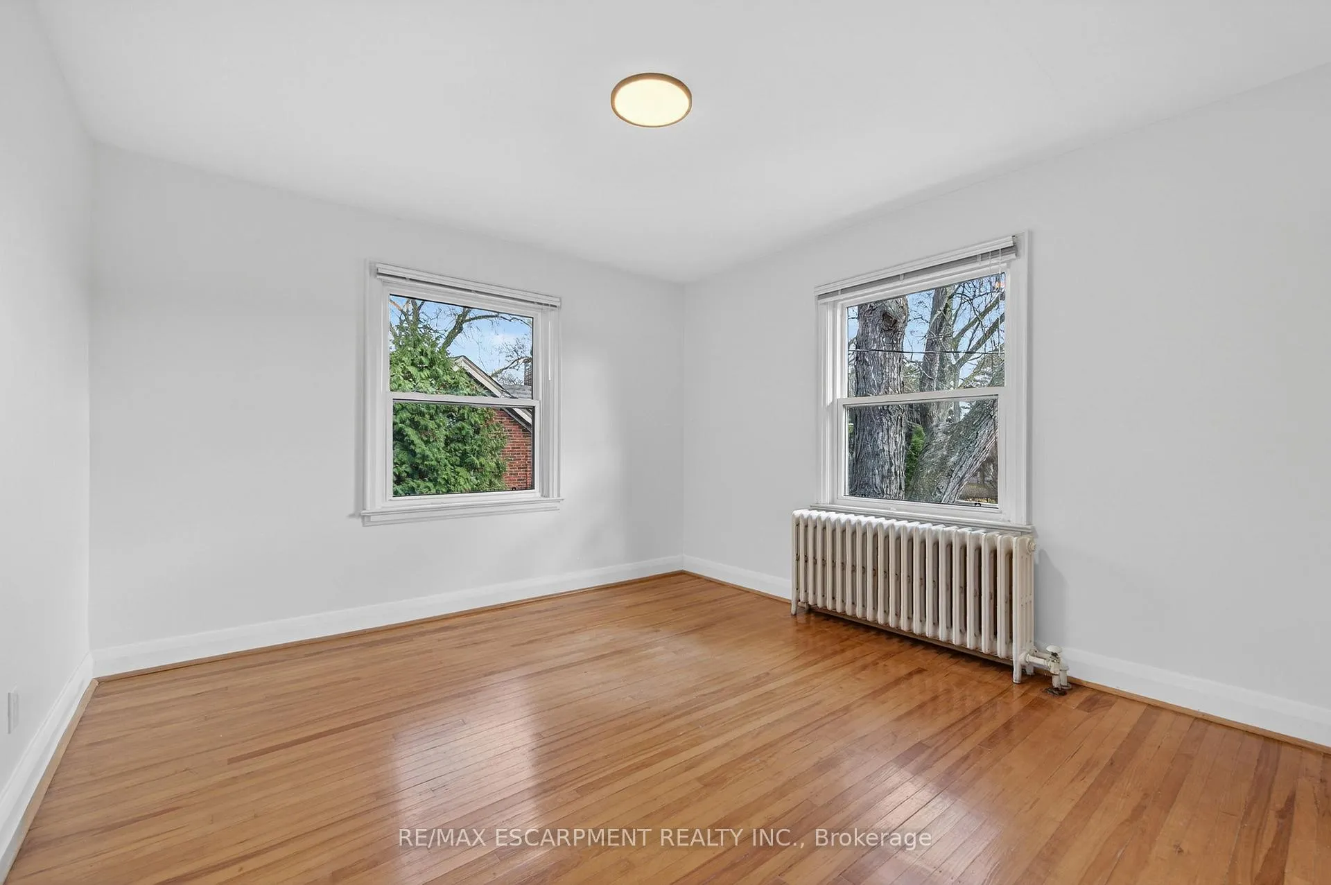 Photo 33 of 2317 Lakeshore Road, Burlington, Brant — HOMEH