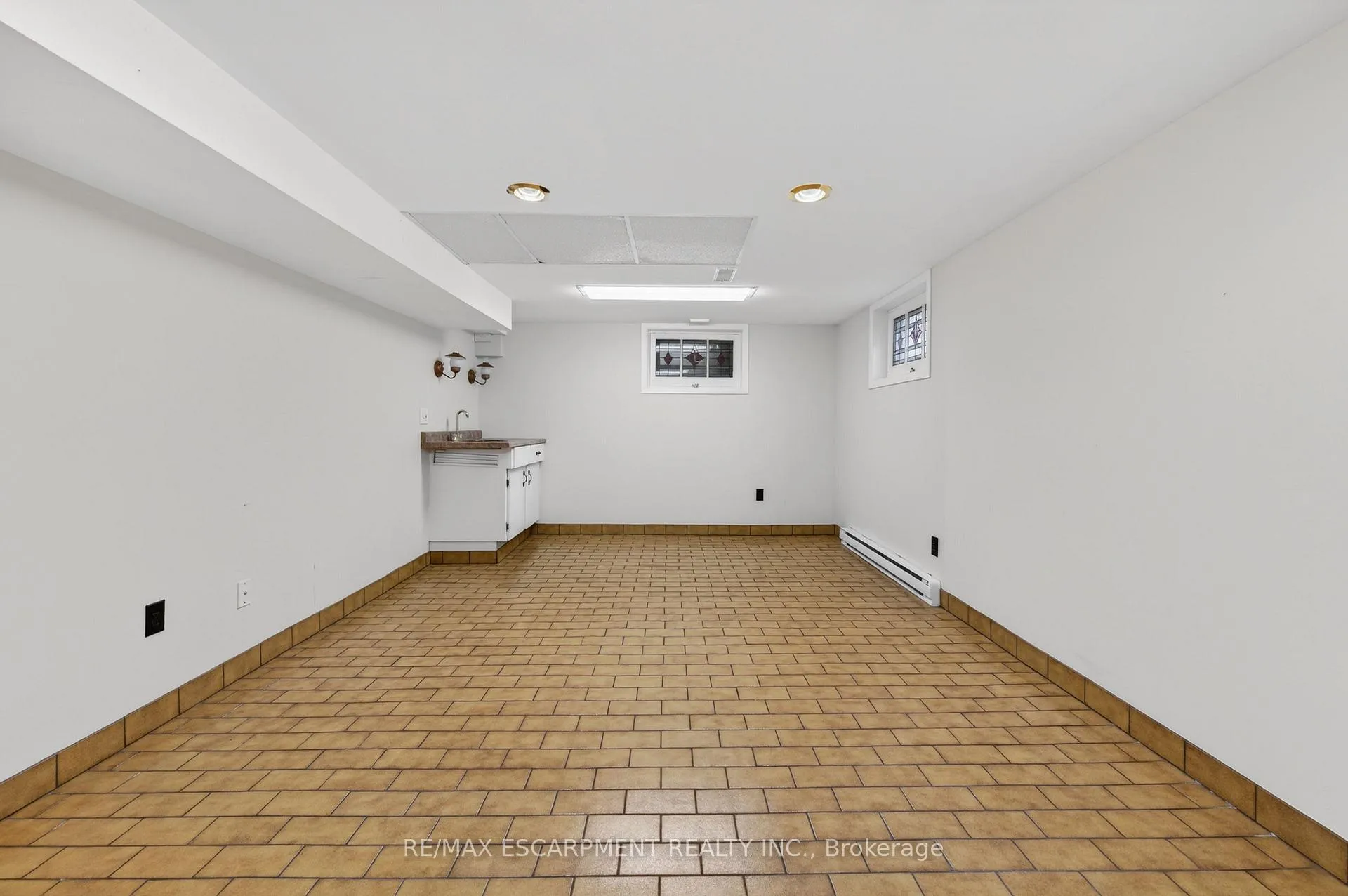 Photo 39 of 2317 Lakeshore Road, Burlington, Brant — HOMEH