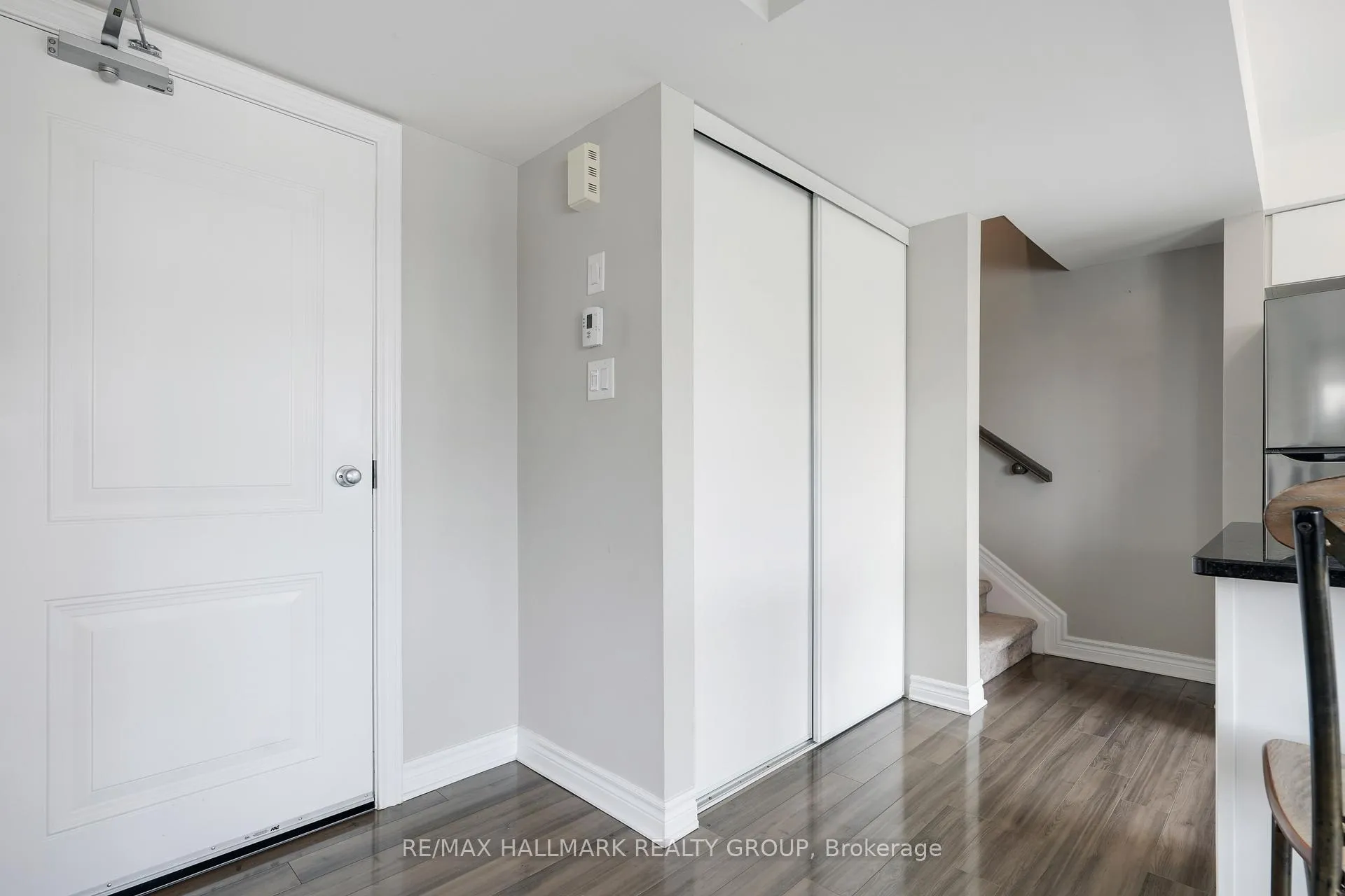 Photo 6 of 763 Chapman Mills Drive, Ottawa, Barrhaven - Strandherd — HOMEH