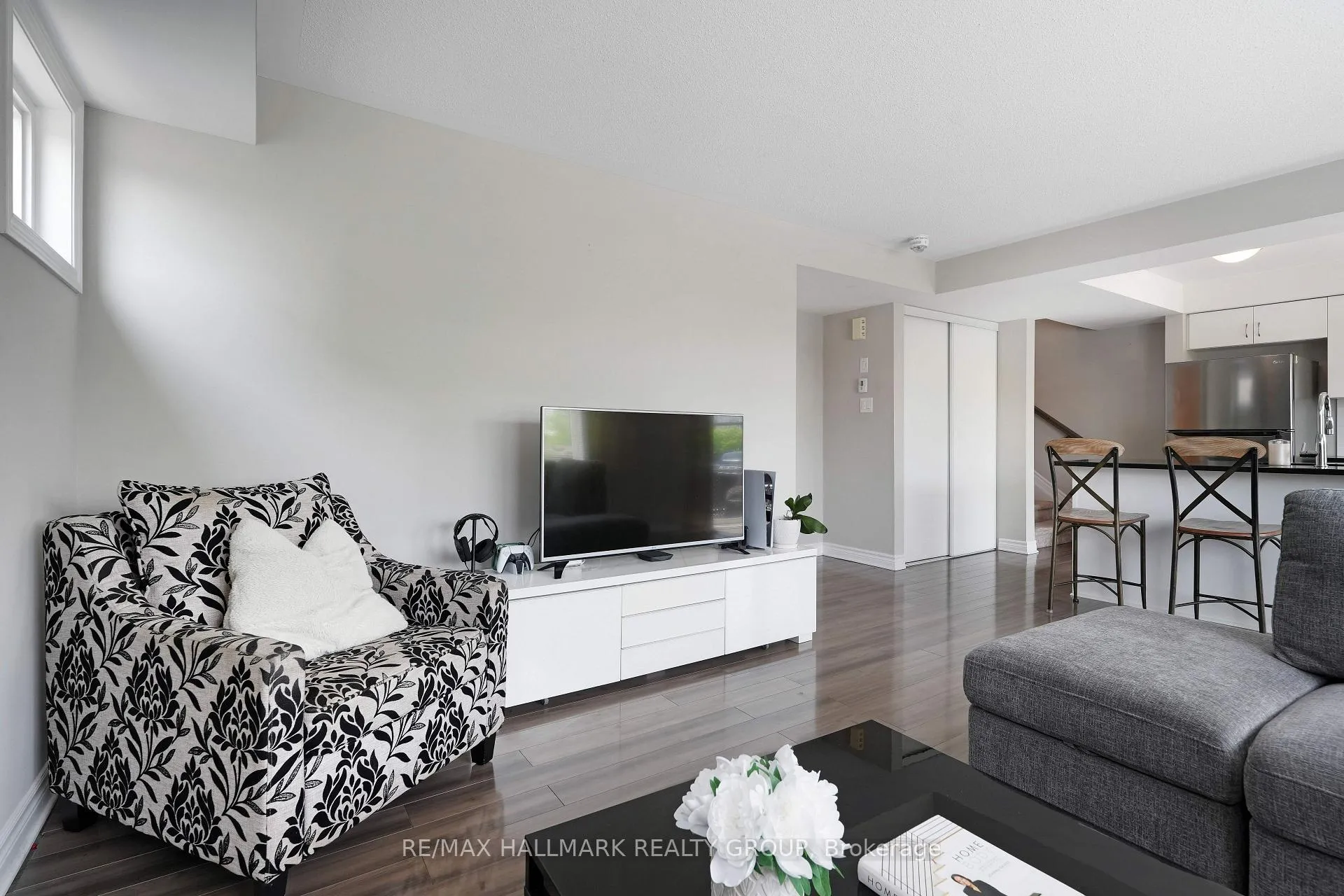 Photo 9 of 763 Chapman Mills Drive, Ottawa, Barrhaven - Strandherd — HOMEH