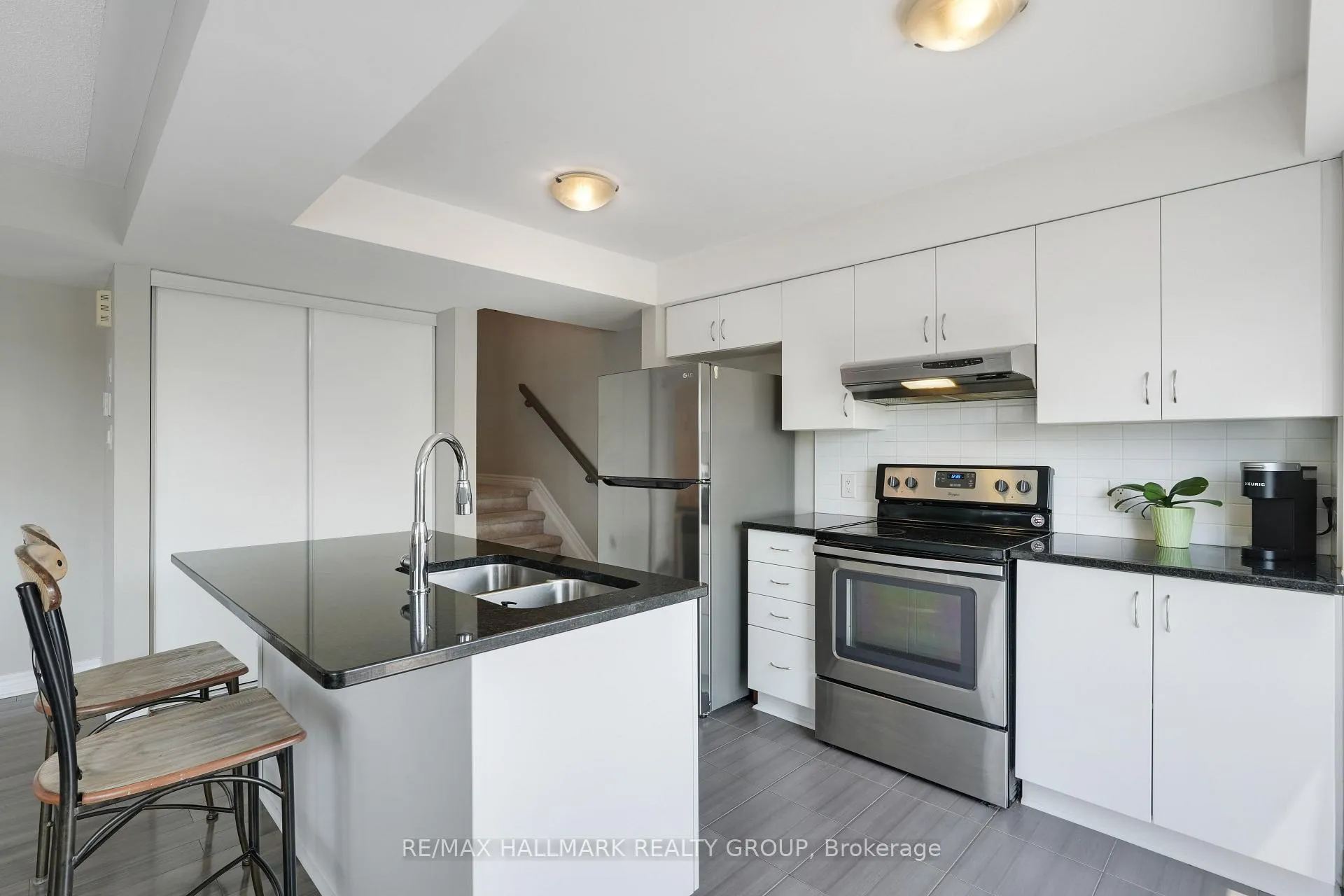 Photo 12 of 763 Chapman Mills Drive, Ottawa, Barrhaven - Strandherd — HOMEH