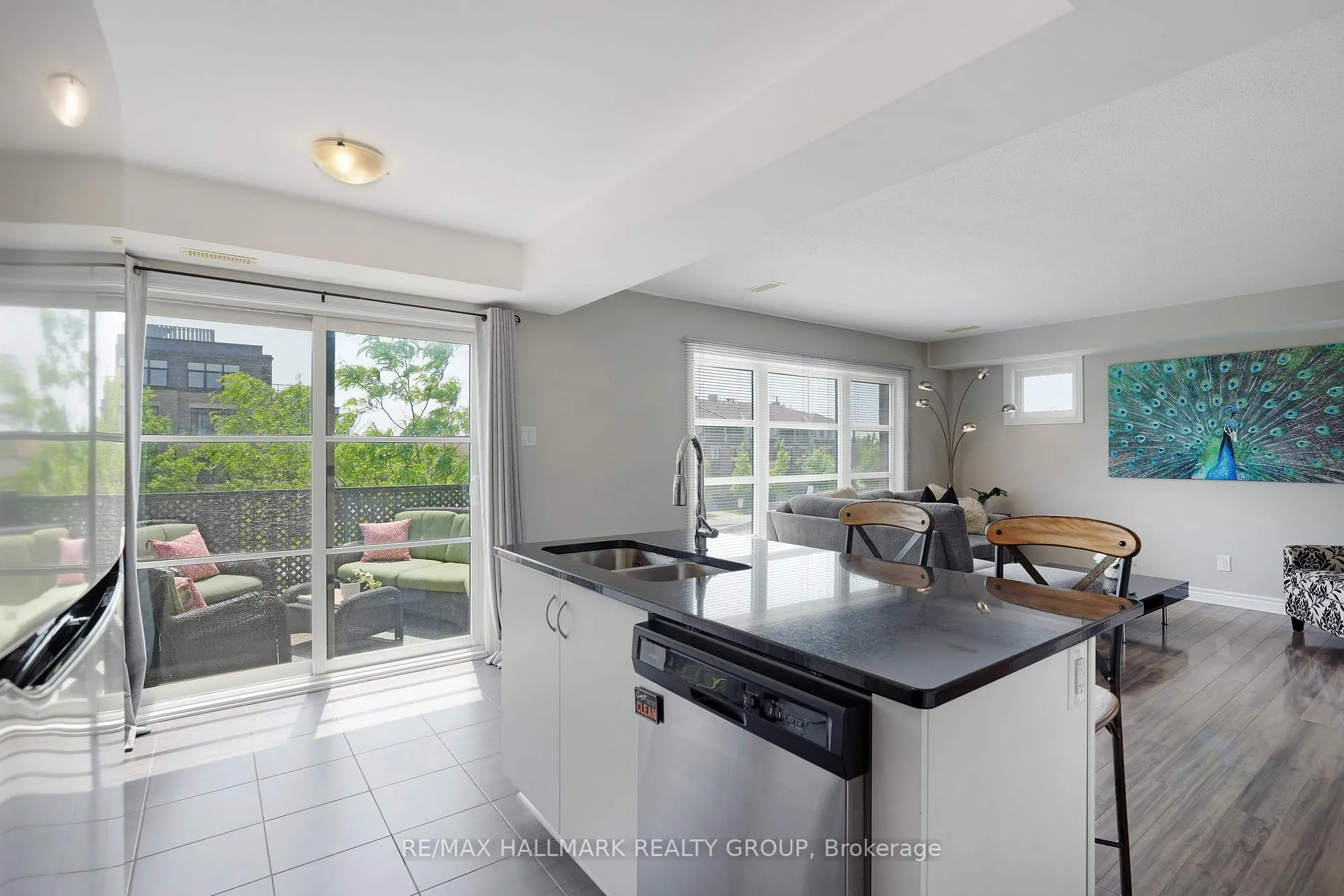 Photo 13 of 763 Chapman Mills Drive, Ottawa, Barrhaven - Strandherd — HOMEH