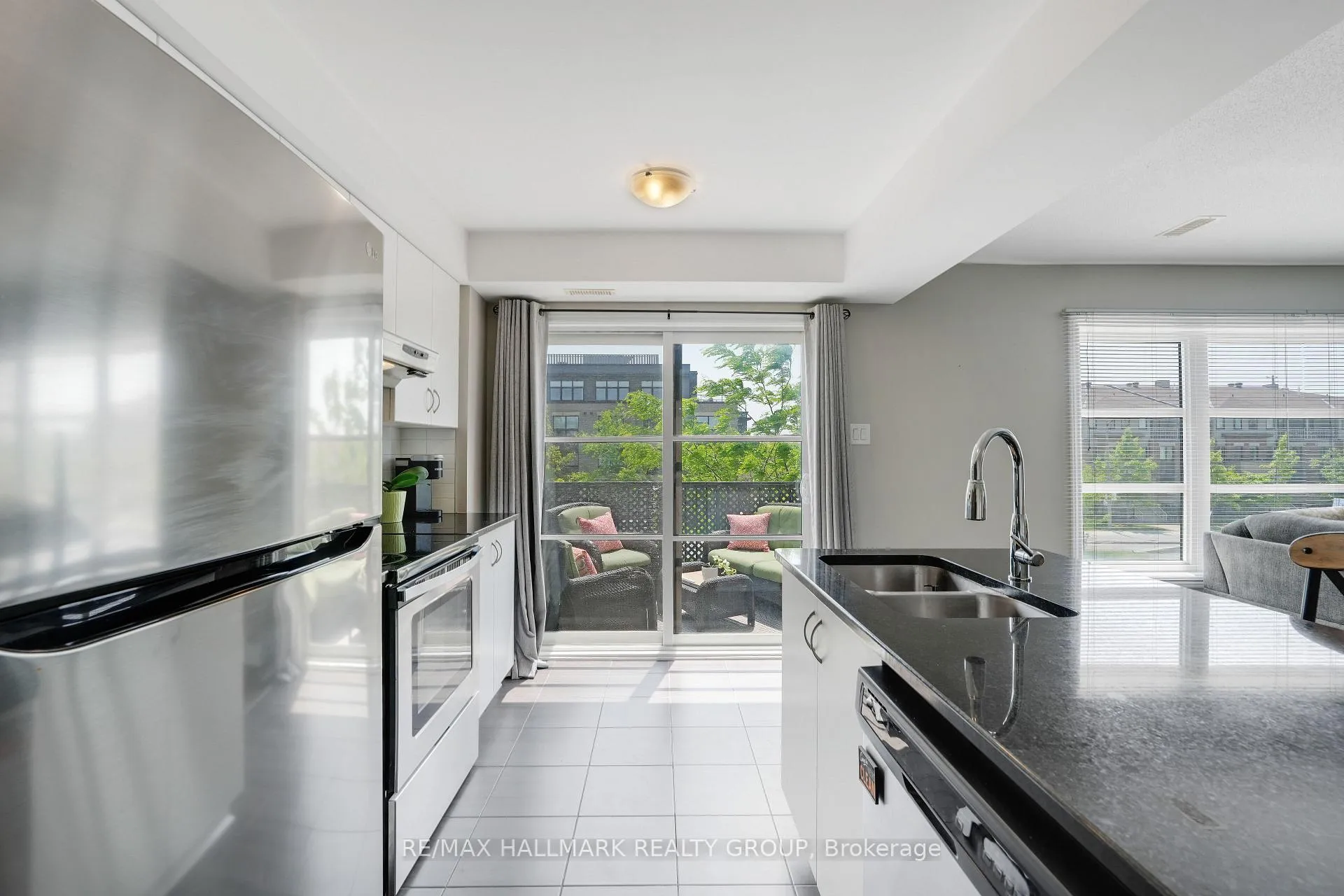 Photo 14 of 763 Chapman Mills Drive, Ottawa, Barrhaven - Strandherd — HOMEH