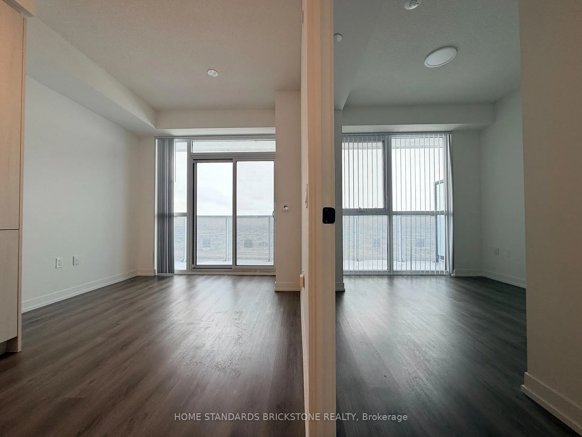 Photo 3 of Unit 2907, 225 Commerce Street, Vaughan, Vaughan Corporate Centre — HOMEH