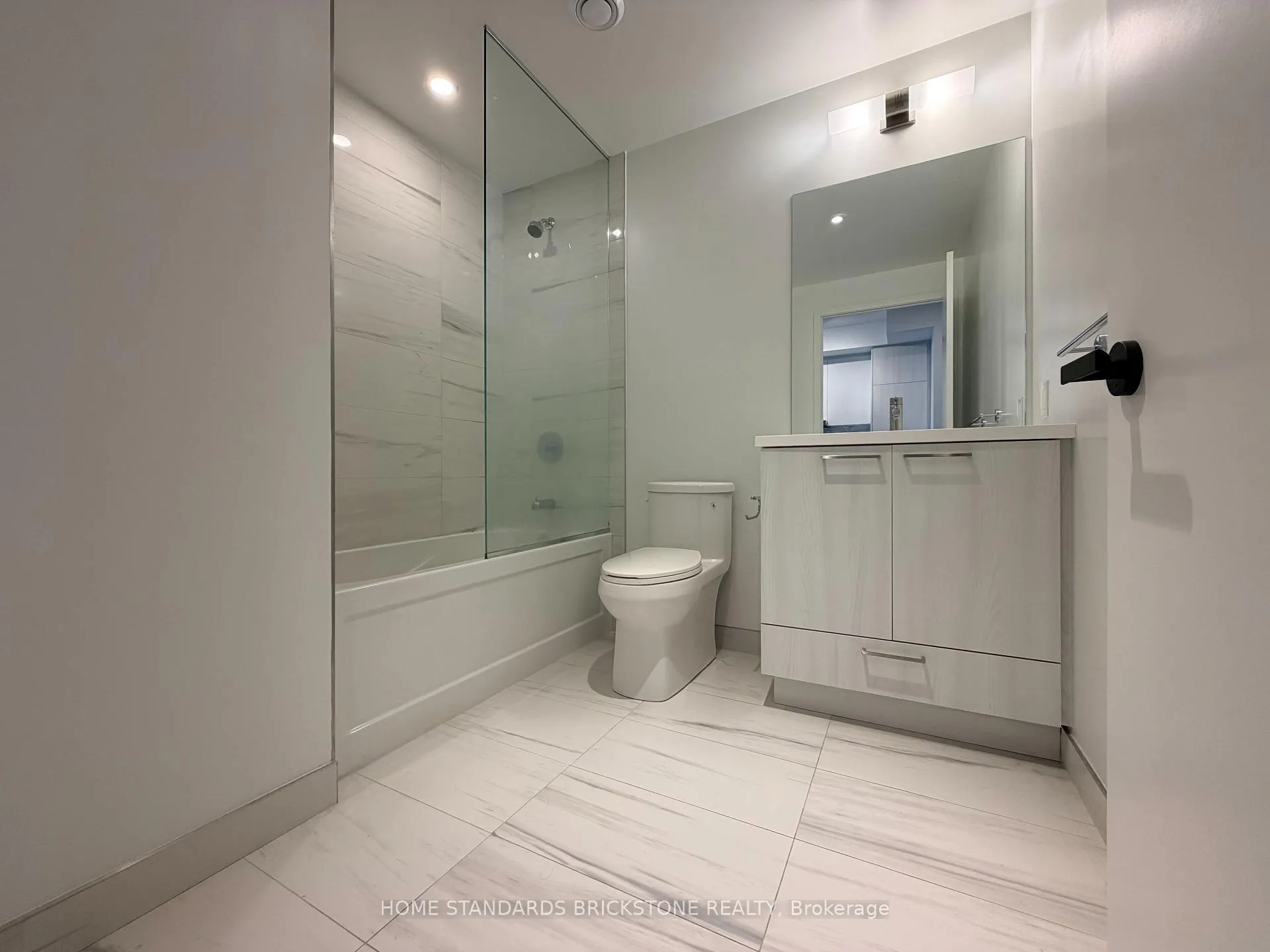 Photo 8 of Unit 2907, 225 Commerce Street, Vaughan, Vaughan Corporate Centre — HOMEH