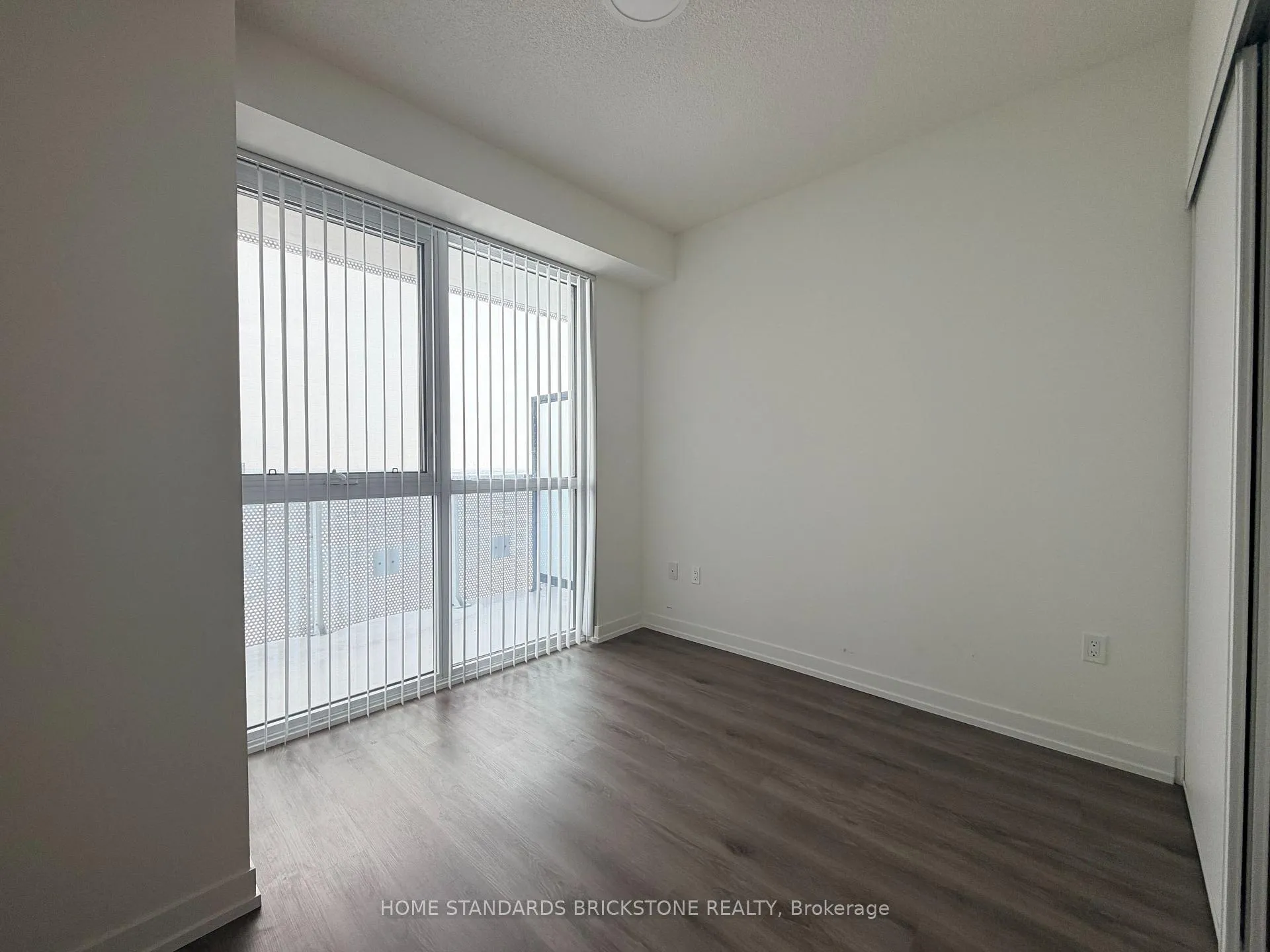 Photo 16 of Unit 2907, 225 Commerce Street, Vaughan, Vaughan Corporate Centre — HOMEH
