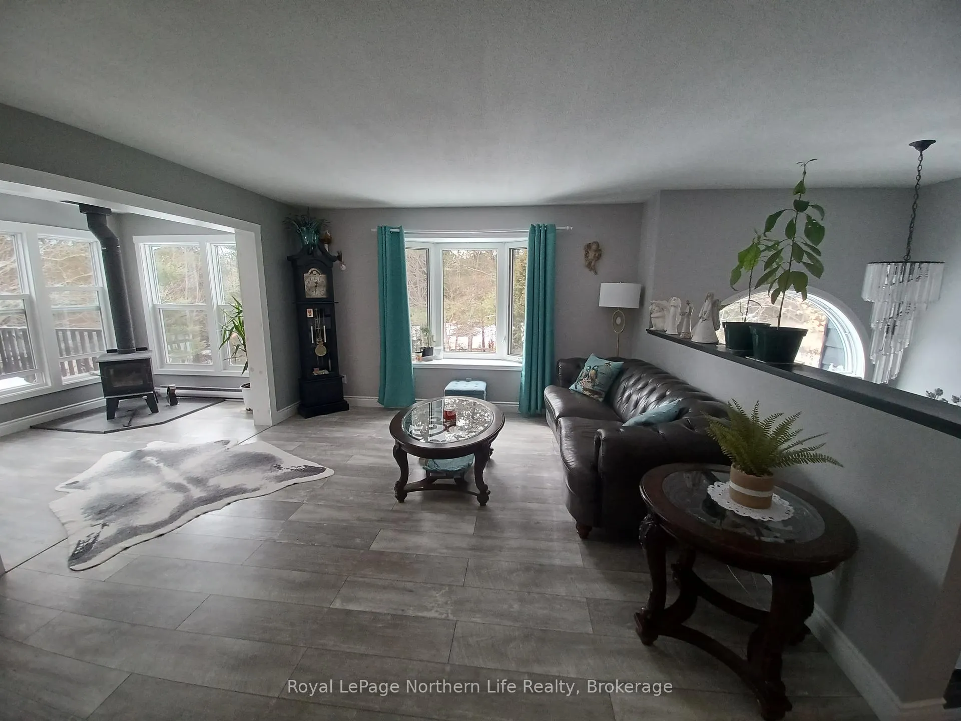 Photo 4 of 3221 Highway 17 E, Papineau-Cameron, Papineau Cameron — HOMEH