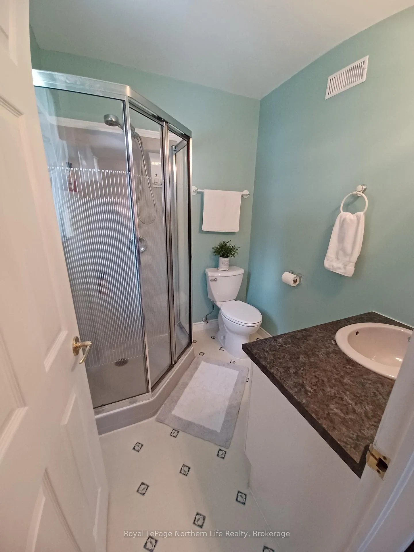 Photo 9 of 3221 Highway 17 E, Papineau-Cameron, Papineau Cameron — HOMEH