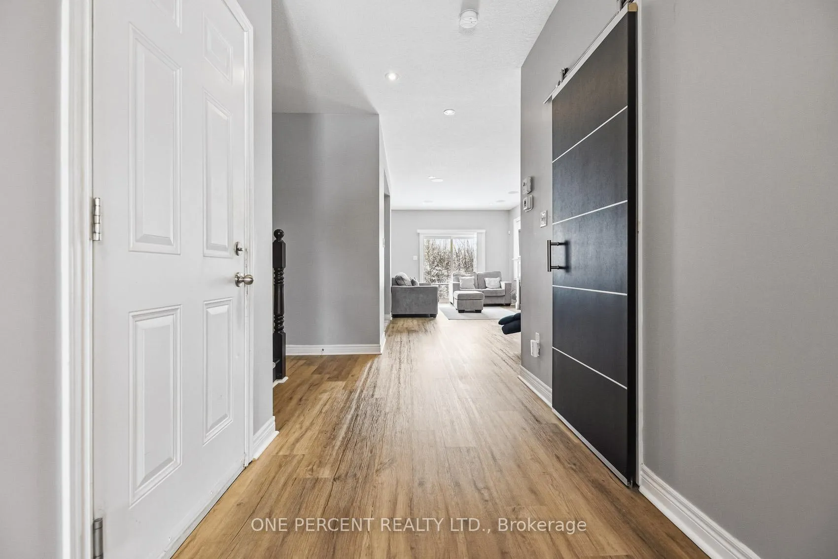 Photo 3 of 70 Galileo Drive, Hamilton, Lakeshore — HOMEH