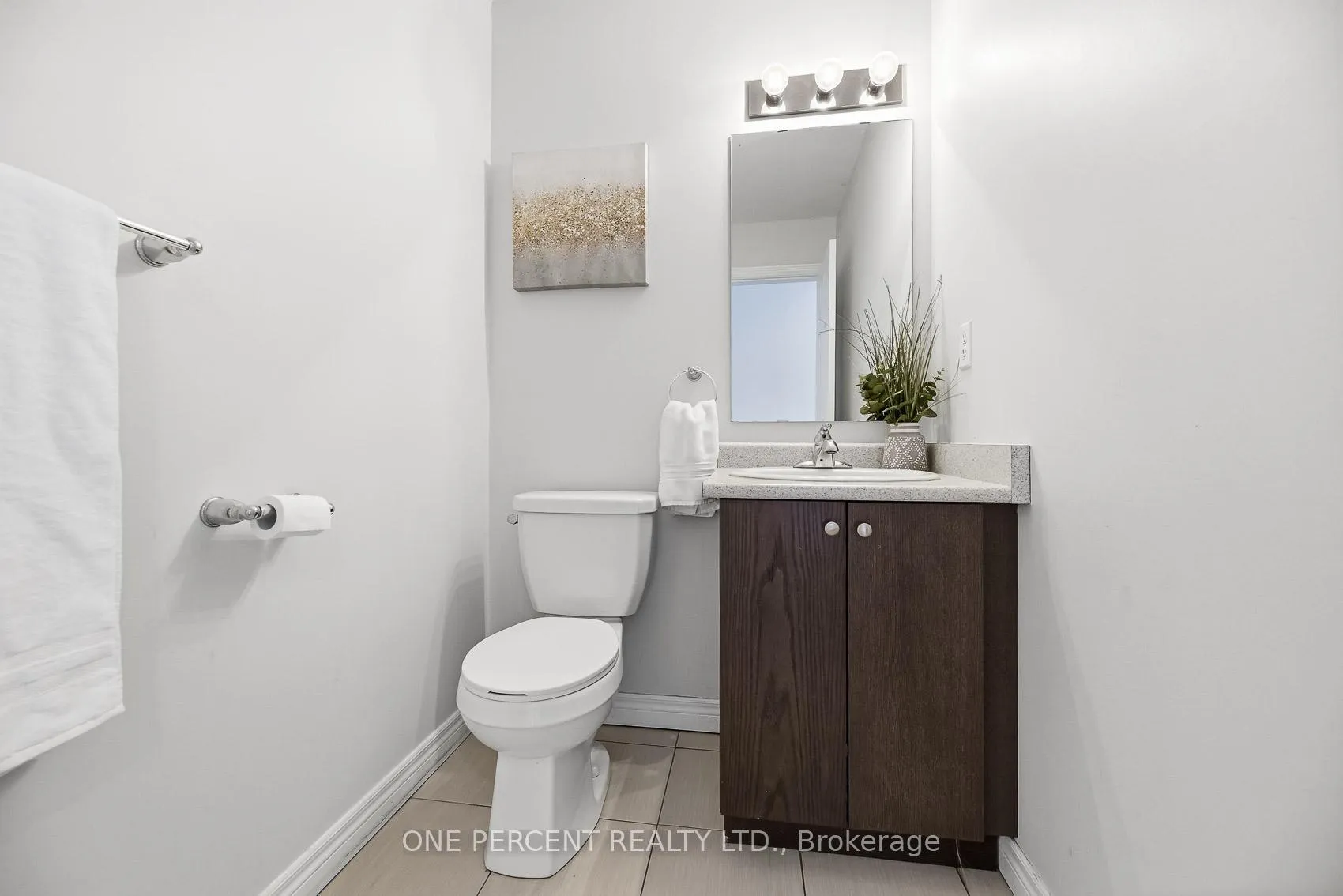 Photo 17 of 70 Galileo Drive, Hamilton, Lakeshore — HOMEH