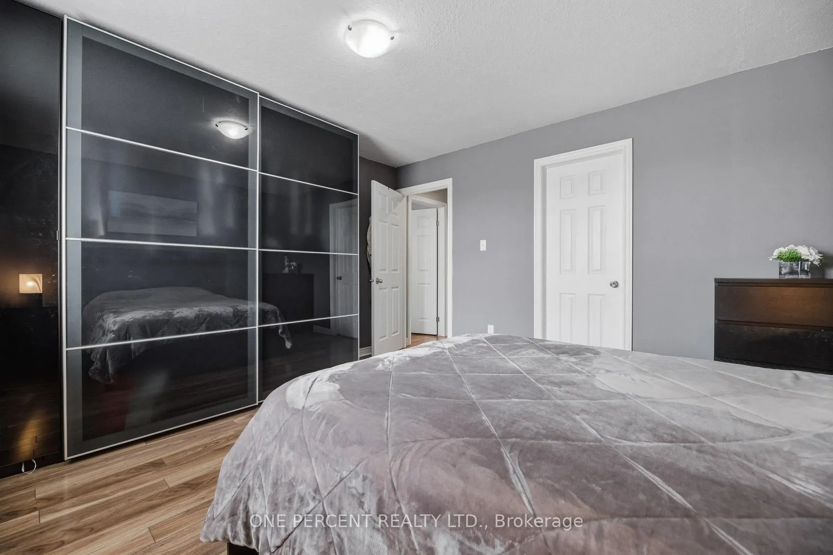Photo 20 of 70 Galileo Drive, Hamilton, Lakeshore — HOMEH