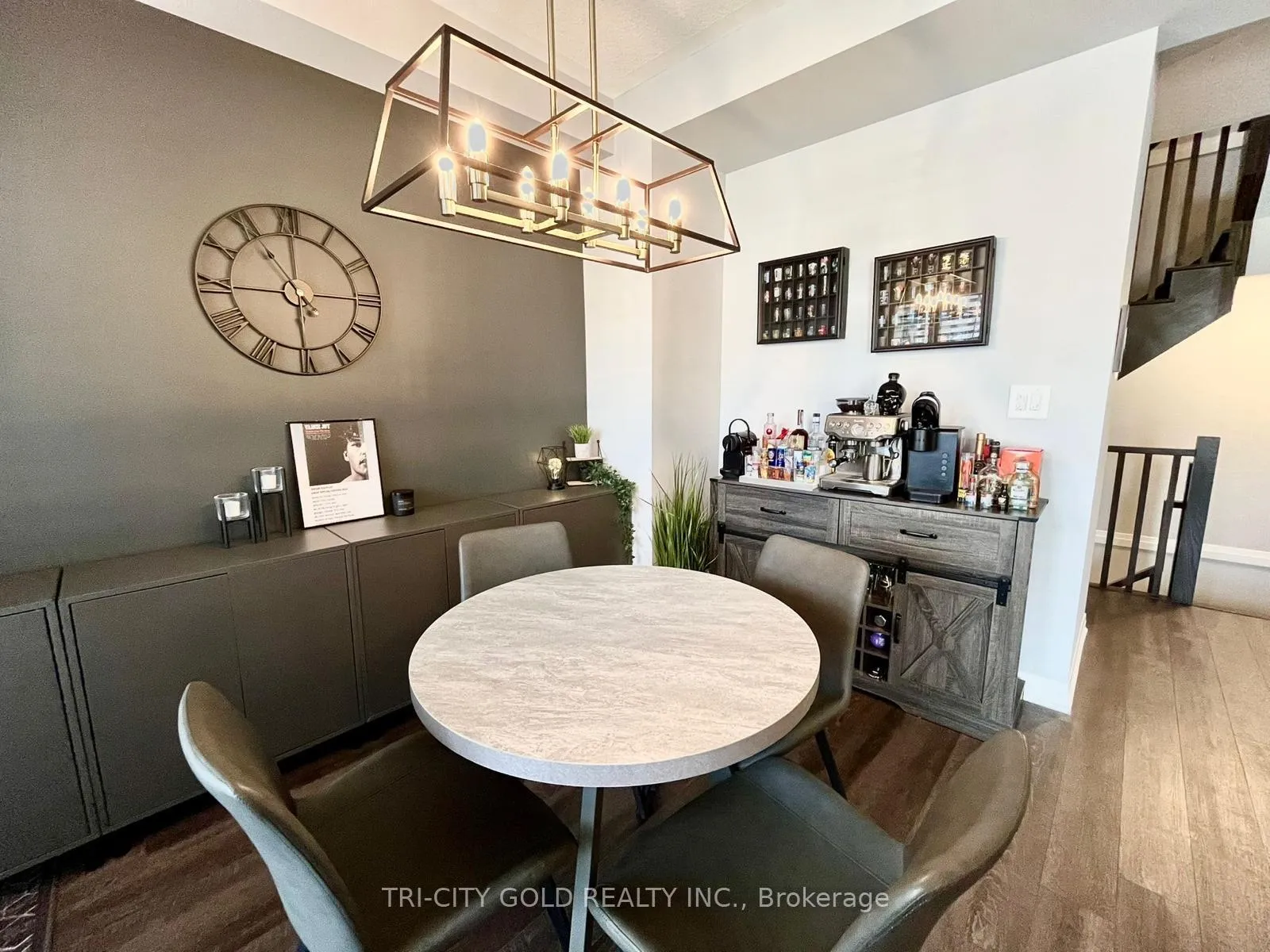 Photo 18 of 22 Waterlily Way, Hamilton, Stoney Creek — HOMEH