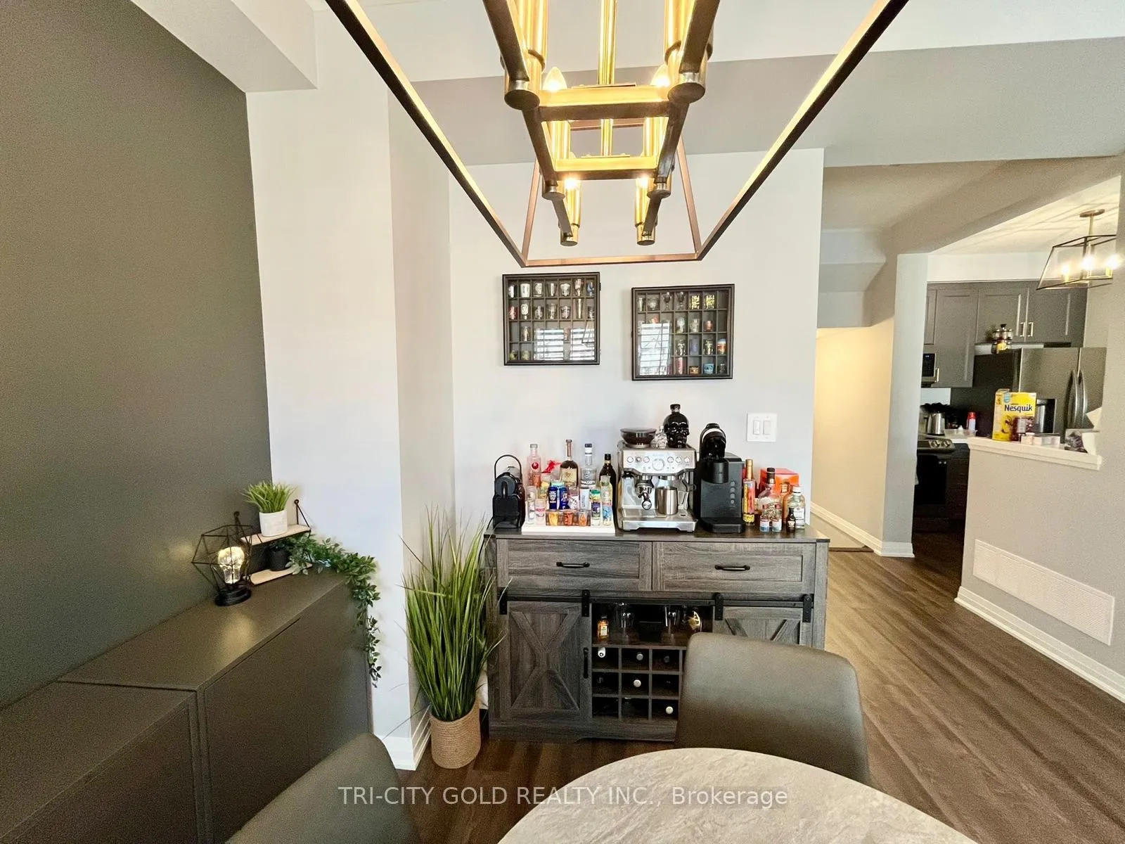 Photo 19 of 22 Waterlily Way, Hamilton, Stoney Creek — HOMEH