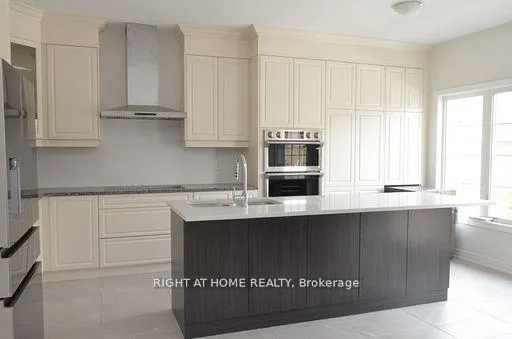 Photo 7 of 65 Jazzberry Road, Brampton, Sandringham-Wellington — HOMEH