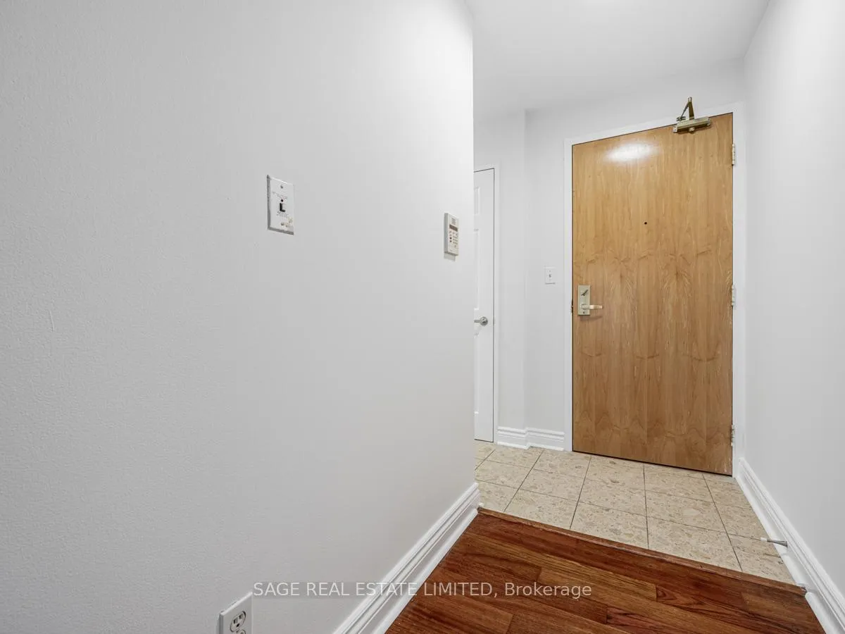 Photo 7 of Unit 503, 43 Eglinton Avenue E, Toronto, Mount Pleasant East — HOMEH