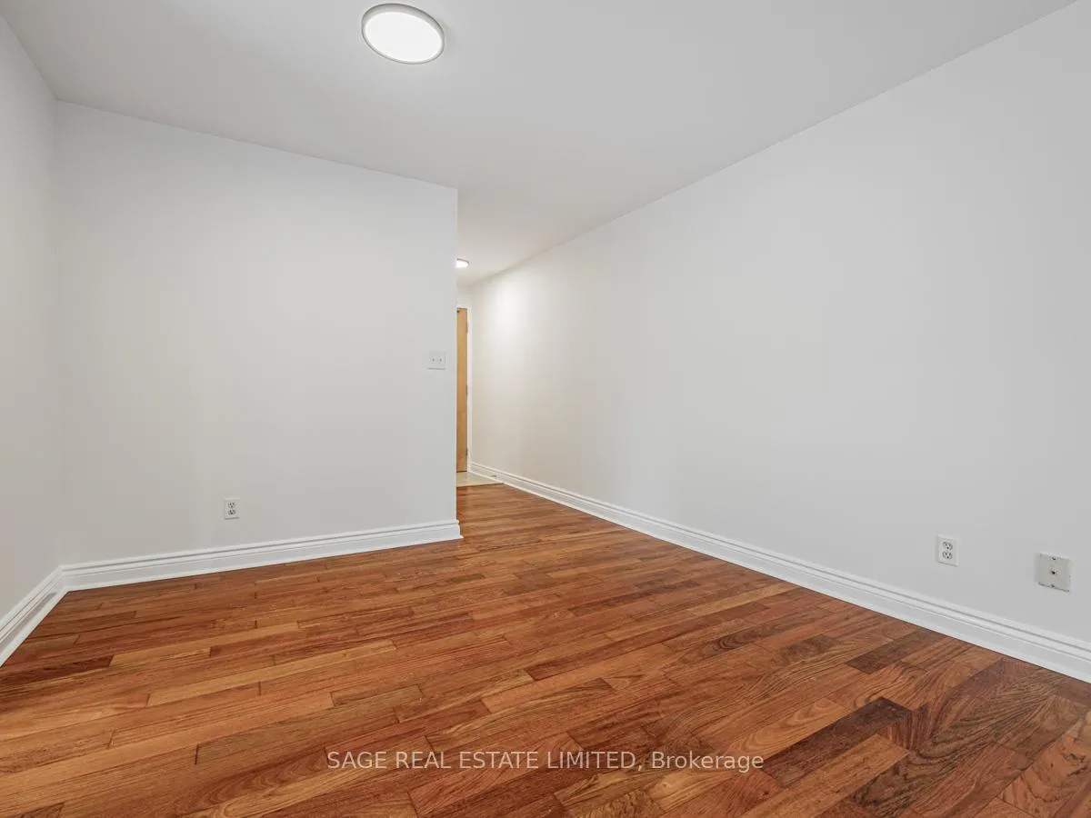 Photo 10 of Unit 503, 43 Eglinton Avenue E, Toronto, Mount Pleasant East — HOMEH
