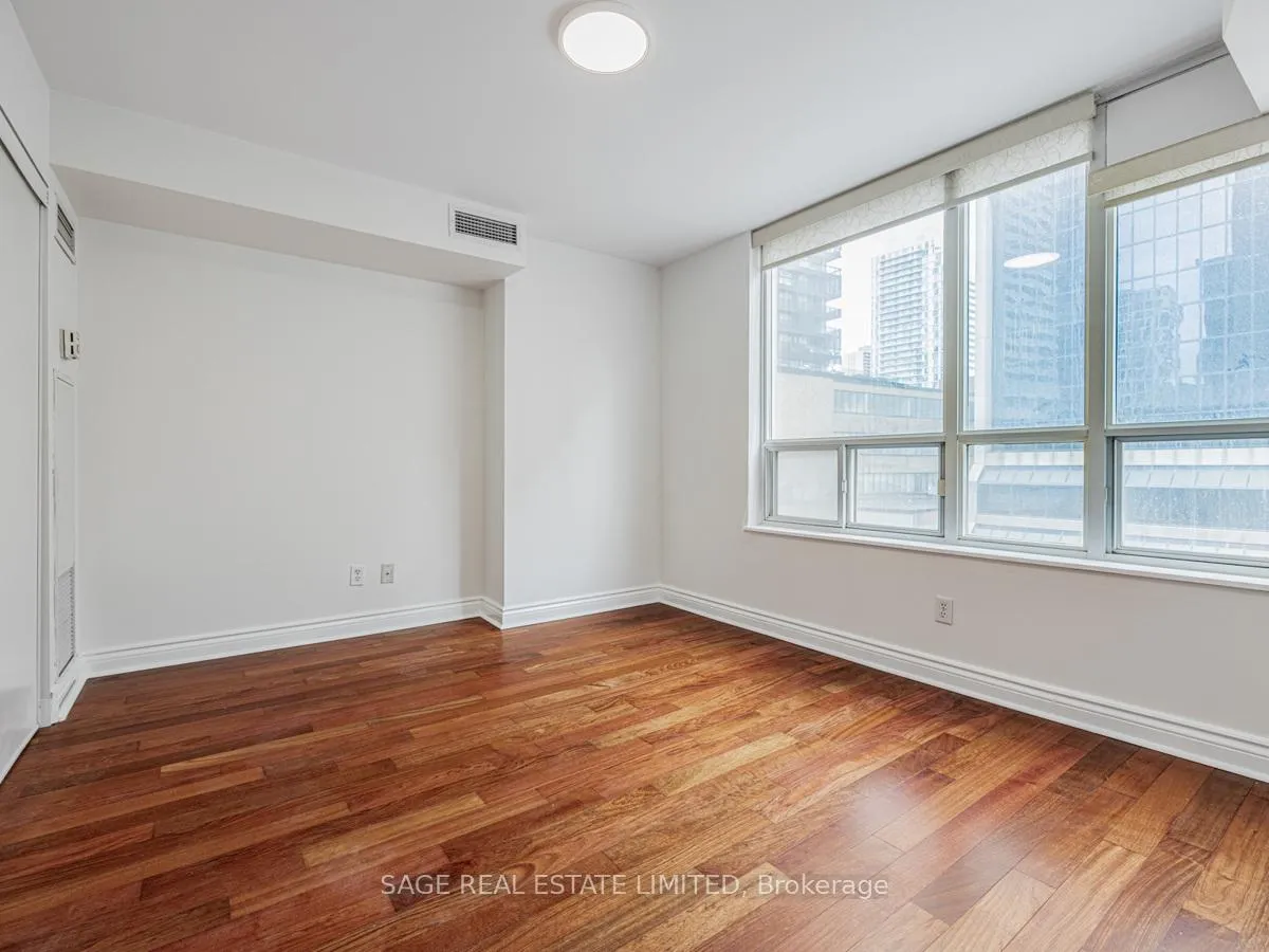 Photo 20 of Unit 503, 43 Eglinton Avenue E, Toronto, Mount Pleasant East — HOMEH