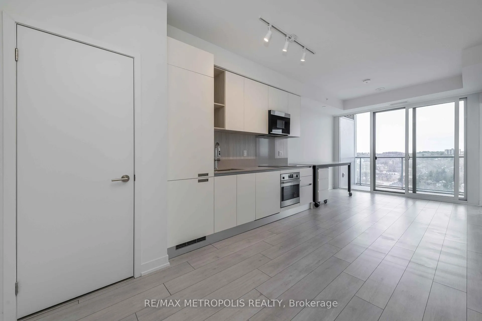 Photo 11 of Unit 1803, 39 Mary Street, Barrie, City Centre — HOMEH