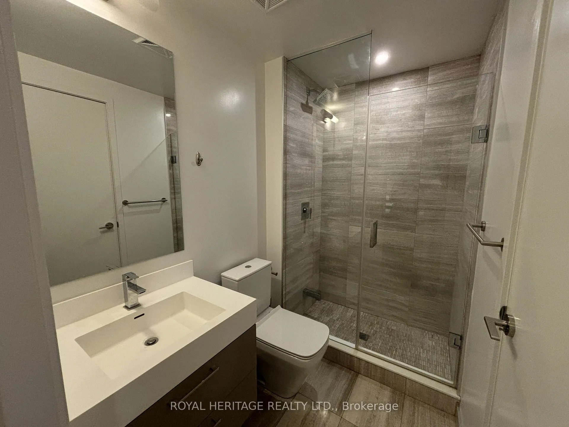 Photo 6 of Unit 4501, 1 Yorkville Avenue, Toronto, The Annex — HOMEH