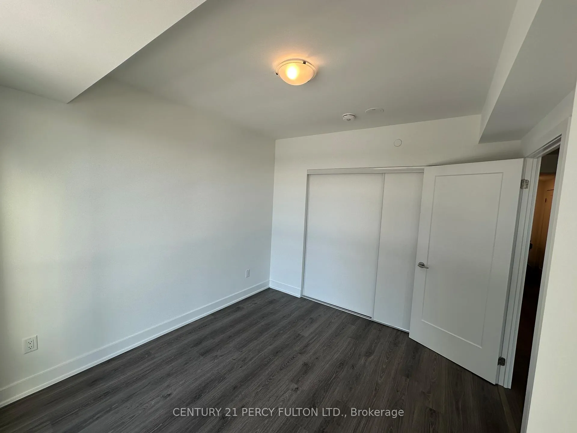 Photo 5 of Unit 513, 2545 Simcoe Street N, Oshawa, Windfields — HOMEH