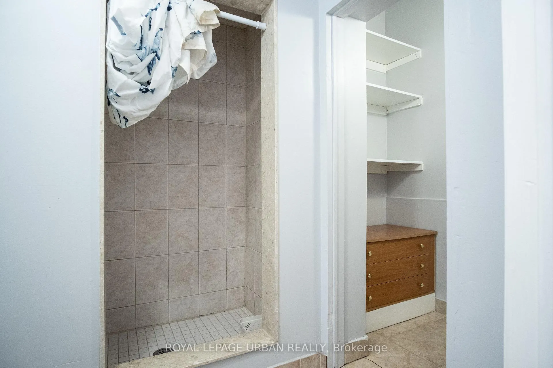 Photo 16 of 58 Ascot Avenue, Toronto, Corso Italia-Davenport — HOMEH