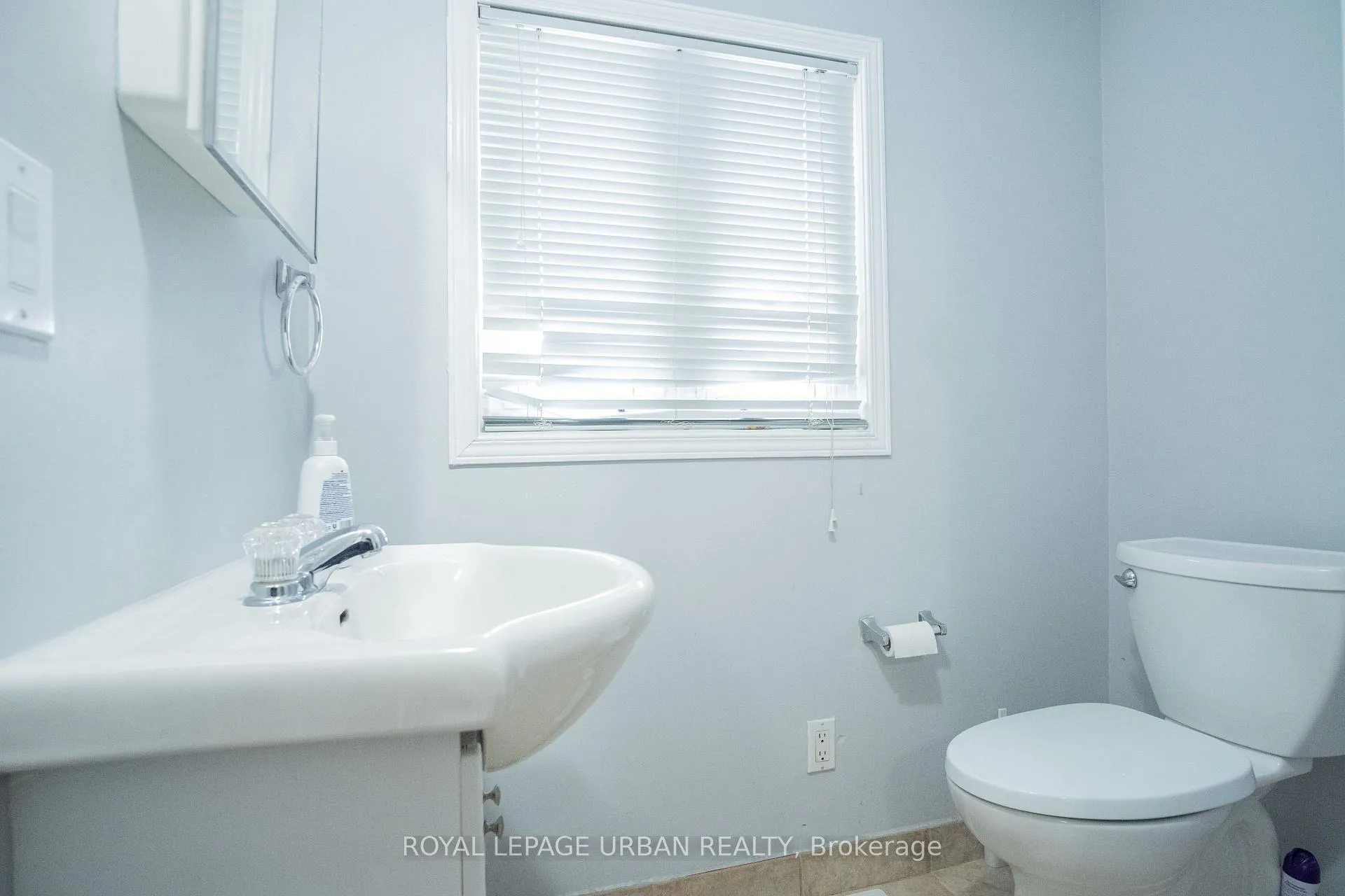 Photo 17 of 58 Ascot Avenue, Toronto, Corso Italia-Davenport — HOMEH