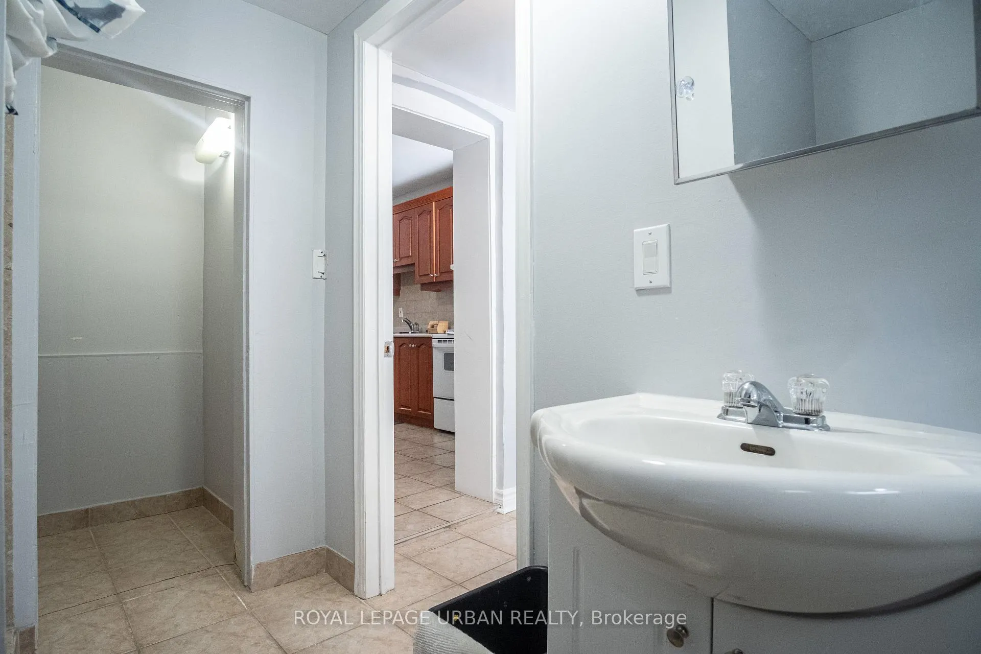 Photo 18 of 58 Ascot Avenue, Toronto, Corso Italia-Davenport — HOMEH
