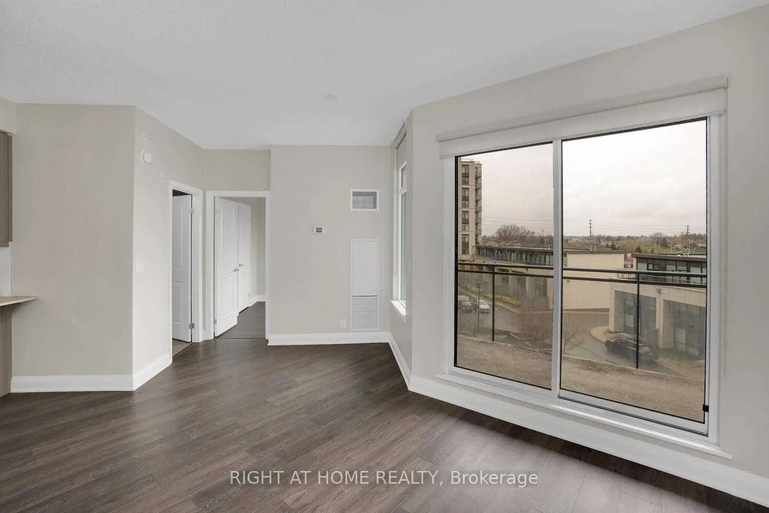 Photo 15 of Unit 305, 24 Woodstream Boulevard, Vaughan, Vaughan Grove — HOMEH