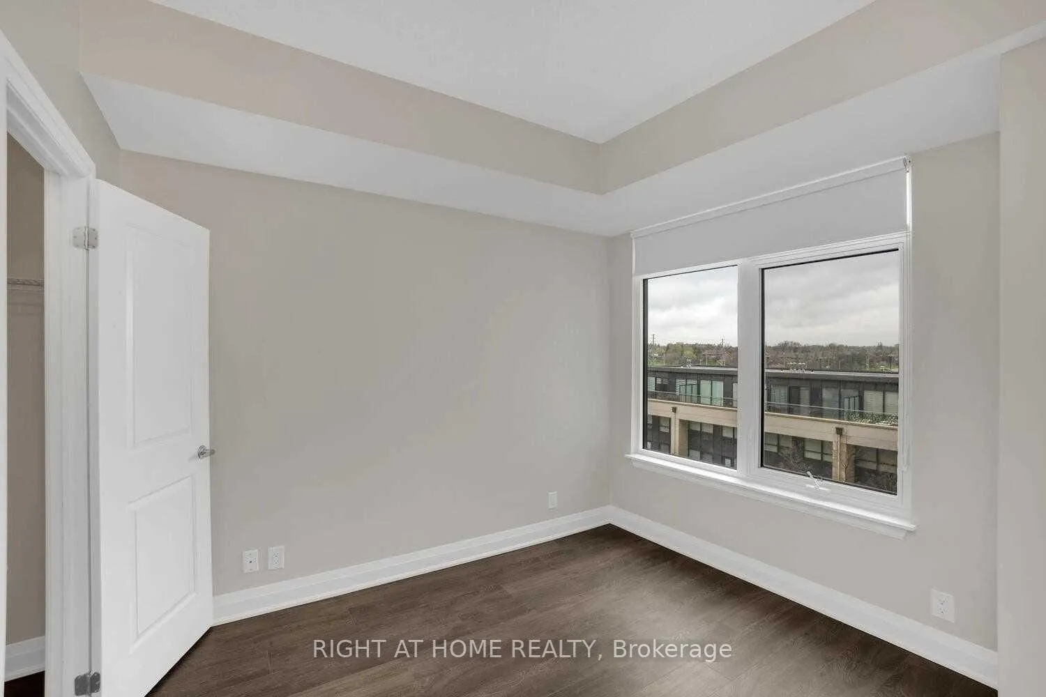 Photo 19 of Unit 305, 24 Woodstream Boulevard, Vaughan, Vaughan Grove — HOMEH