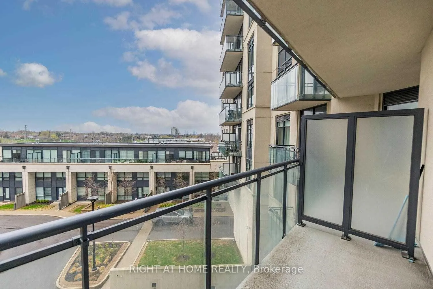 Photo 25 of Unit 305, 24 Woodstream Boulevard, Vaughan, Vaughan Grove — HOMEH