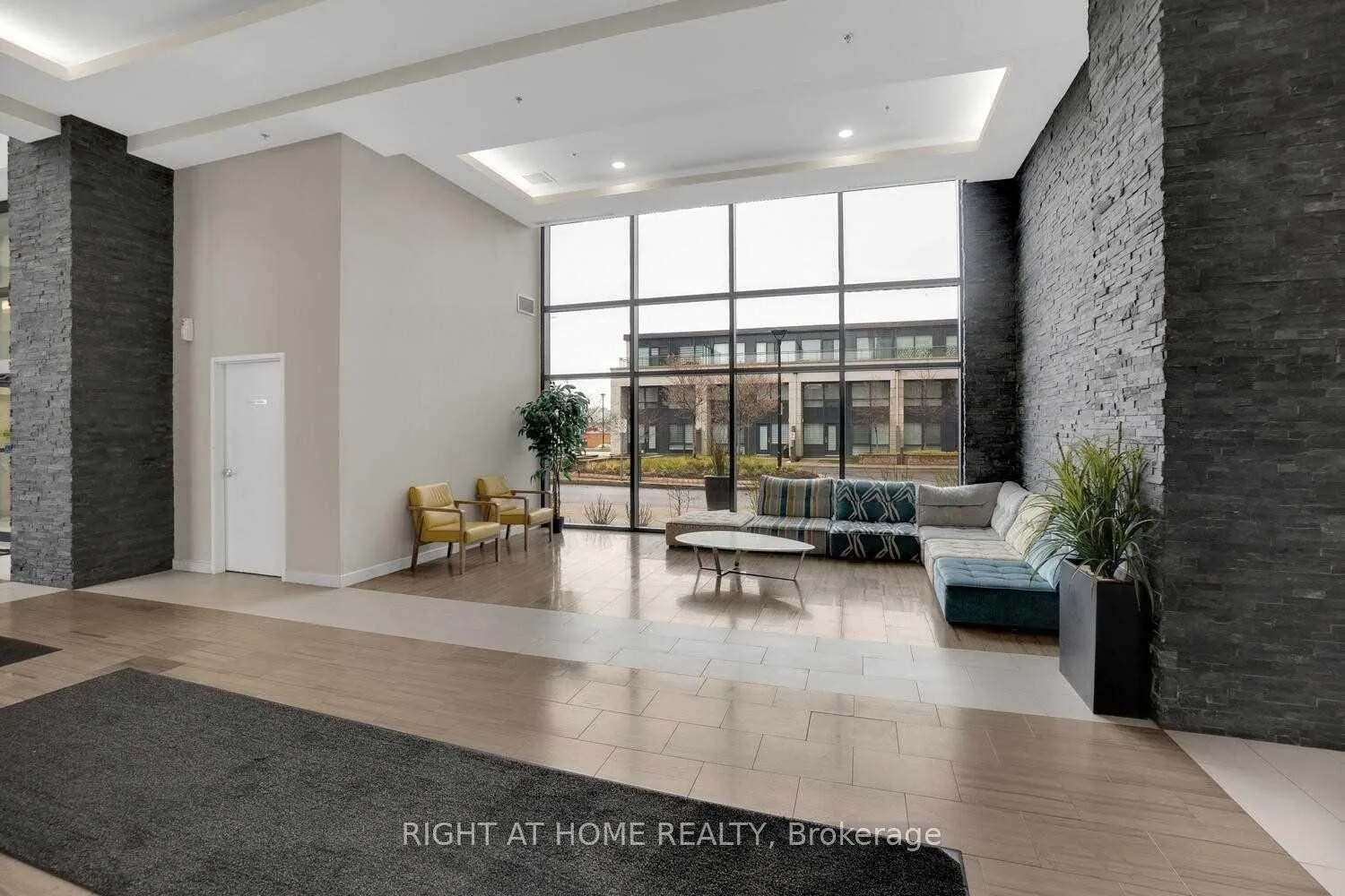 Photo 30 of Unit 305, 24 Woodstream Boulevard, Vaughan, Vaughan Grove — HOMEH