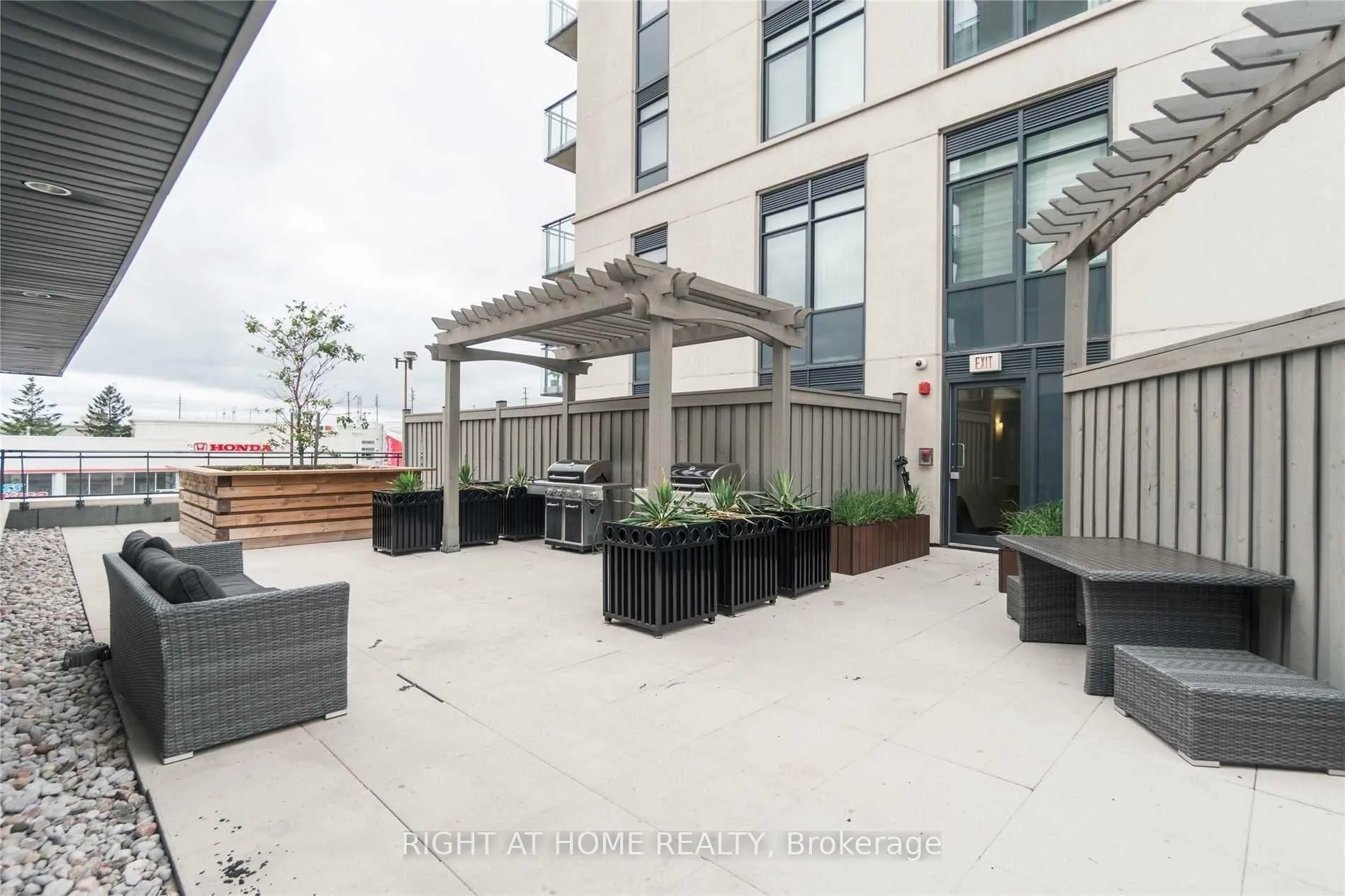 Photo 33 of Unit 305, 24 Woodstream Boulevard, Vaughan, Vaughan Grove — HOMEH