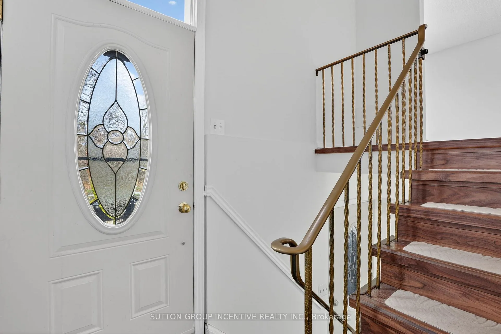 Photo 3 of 161 Harold Street, Brampton, Brampton South — HOMEH