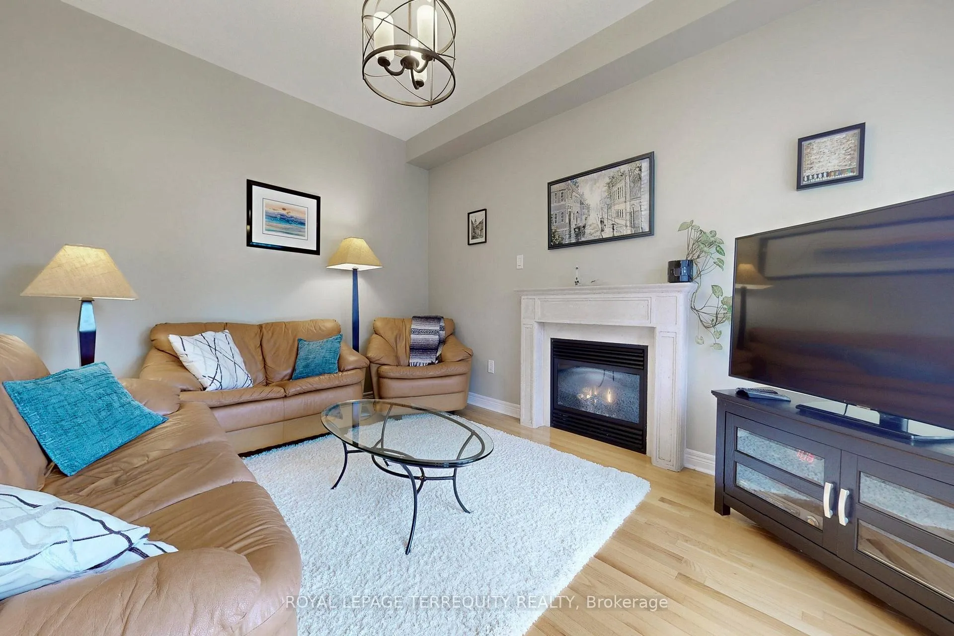 Photo 8 of 51 Donzi Lane, Vaughan, Patterson — HOMEH