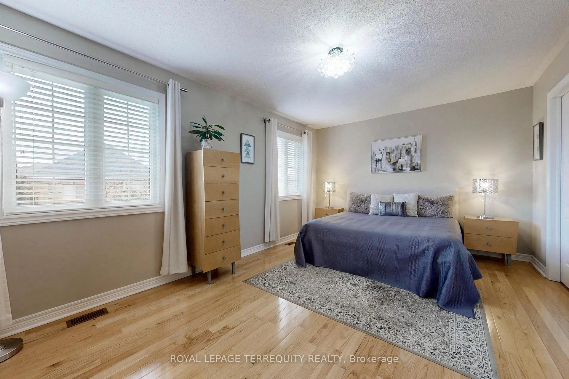 Photo 10 of 51 Donzi Lane, Vaughan, Patterson — HOMEH