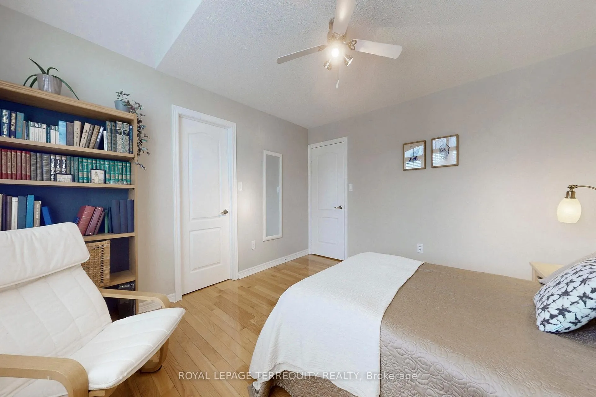 Photo 15 of 51 Donzi Lane, Vaughan, Patterson — HOMEH