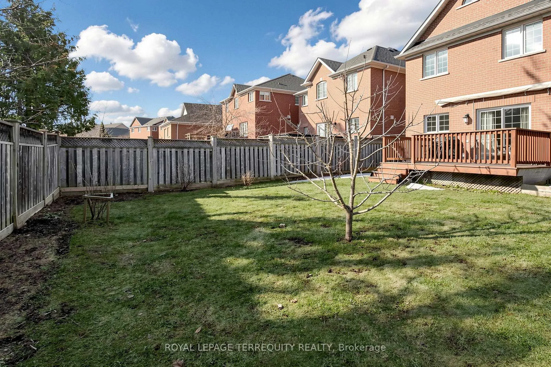 Photo 27 of 51 Donzi Lane, Vaughan, Patterson — HOMEH
